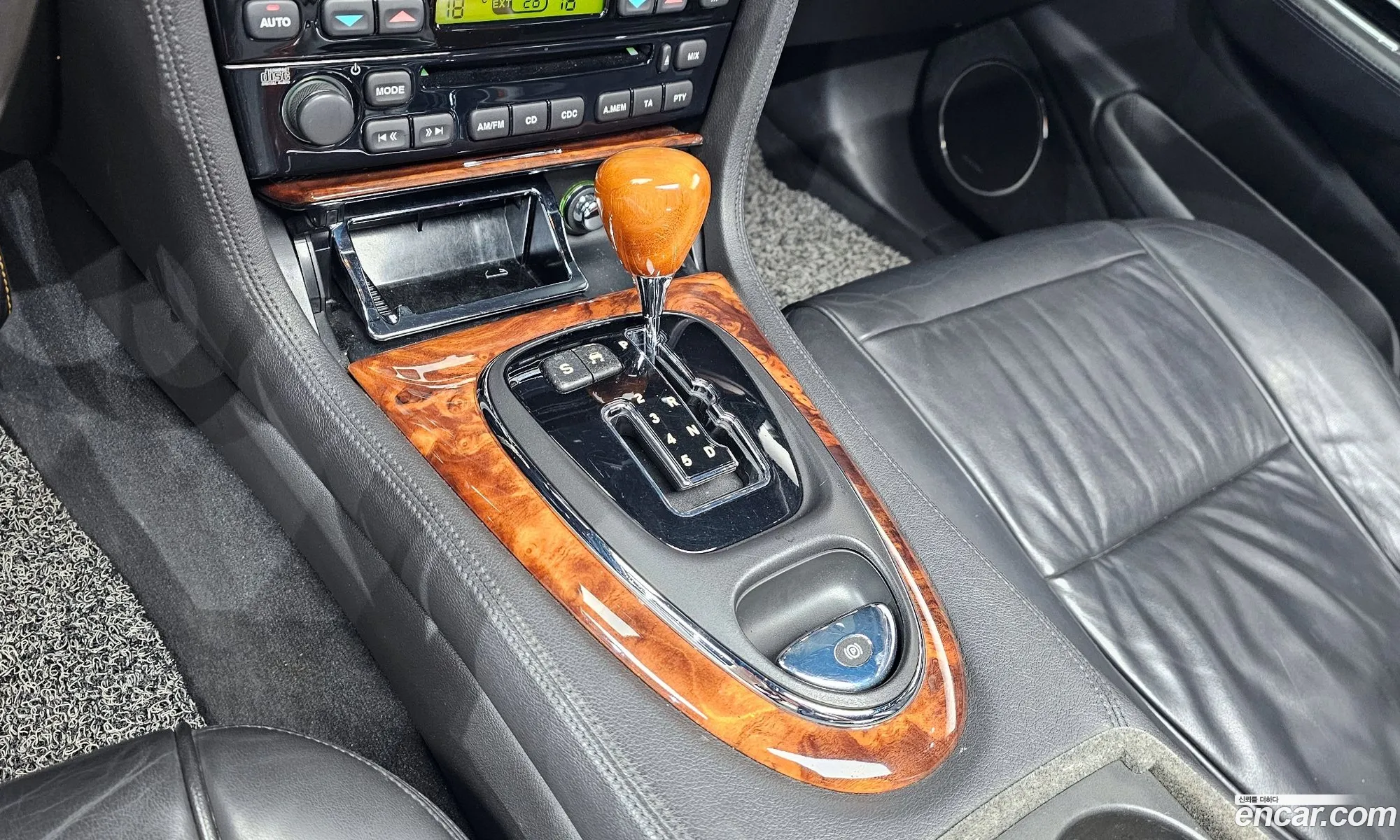 Jaguar XJ 2008 SAJAA871787H22717 — 25