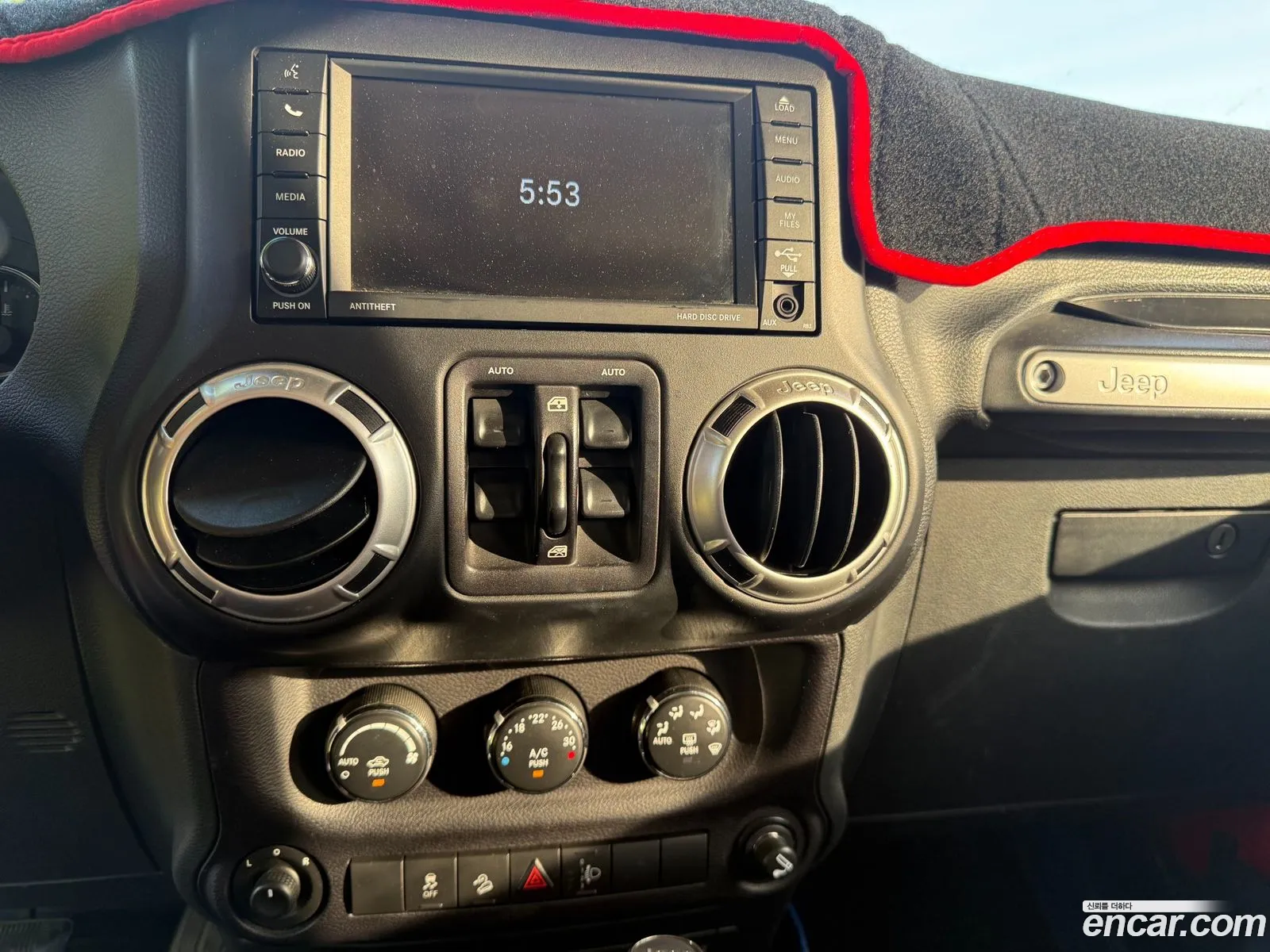 Jeep Wrangler 2017 — 8