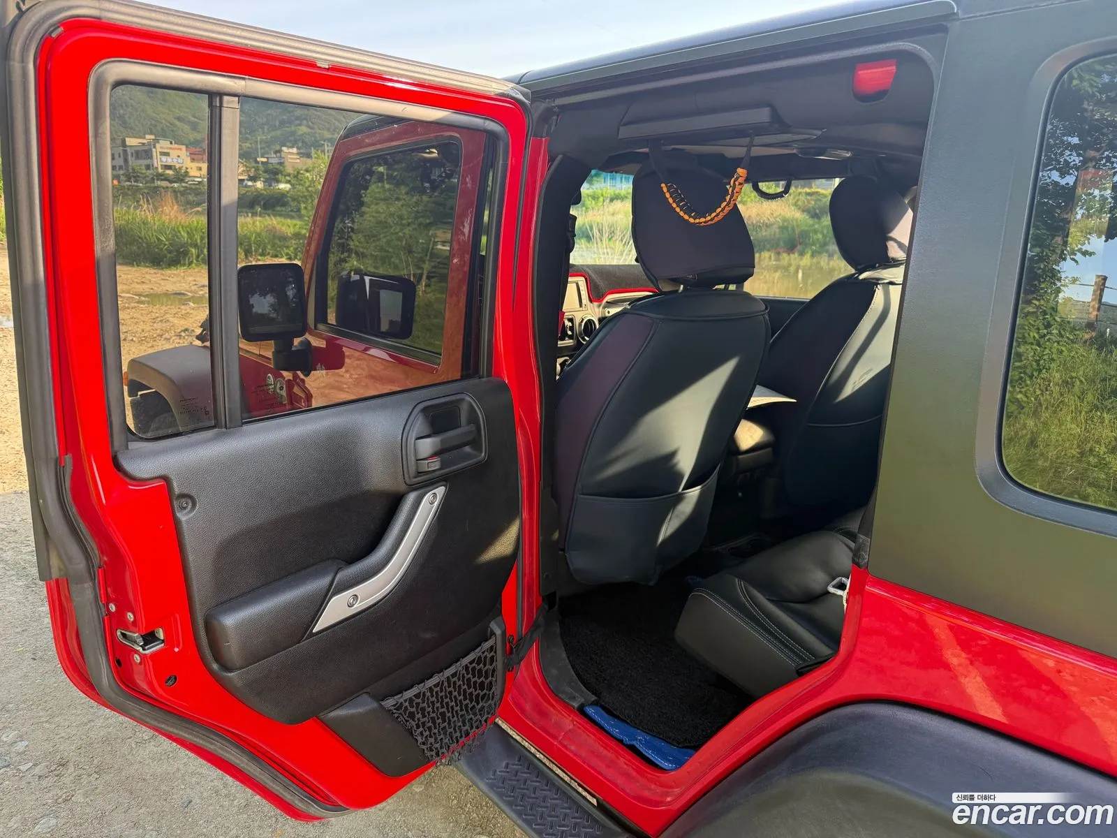 Jeep Wrangler 2017 — 11