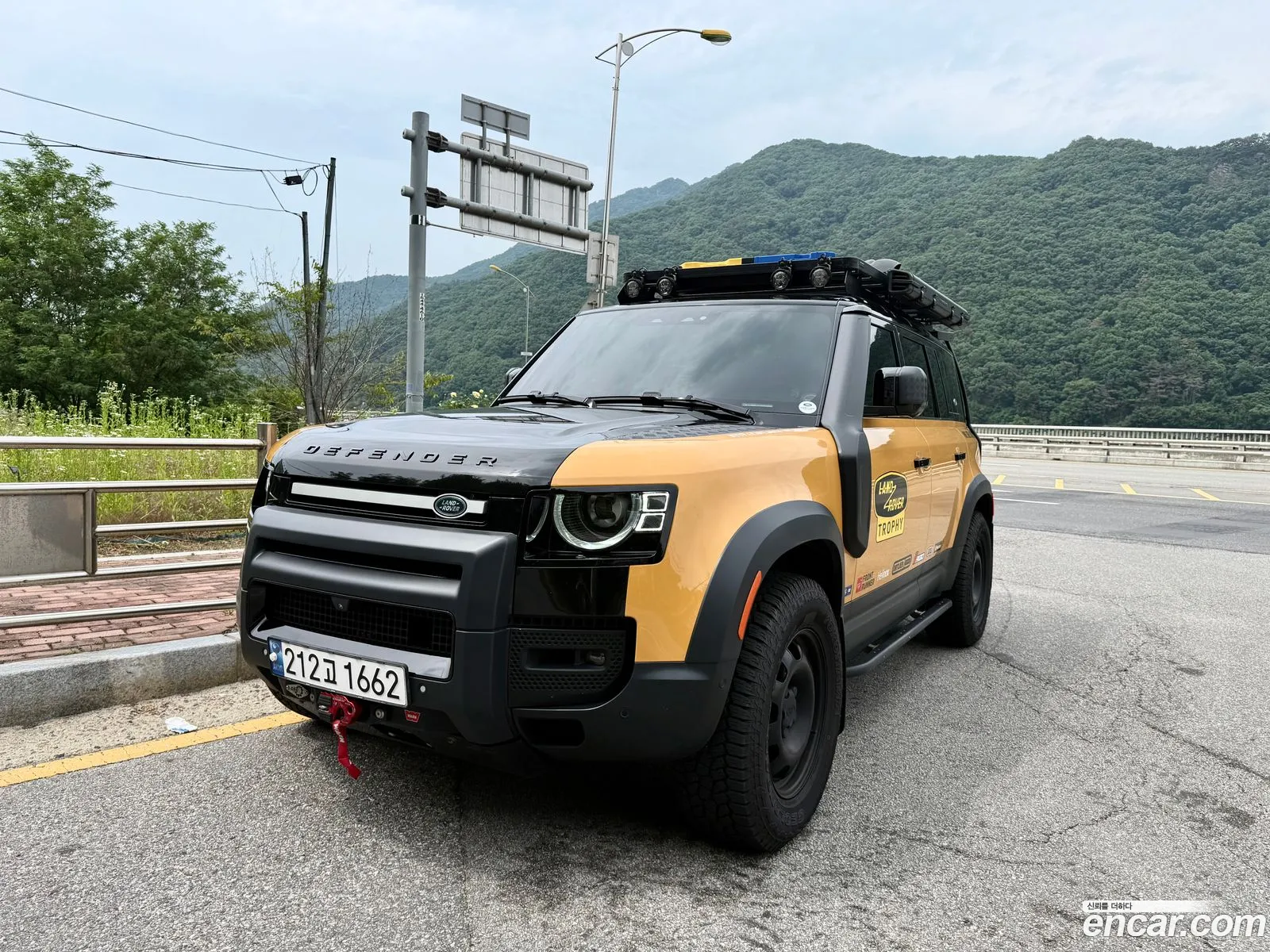 Land Rover Defender 2021 — 20