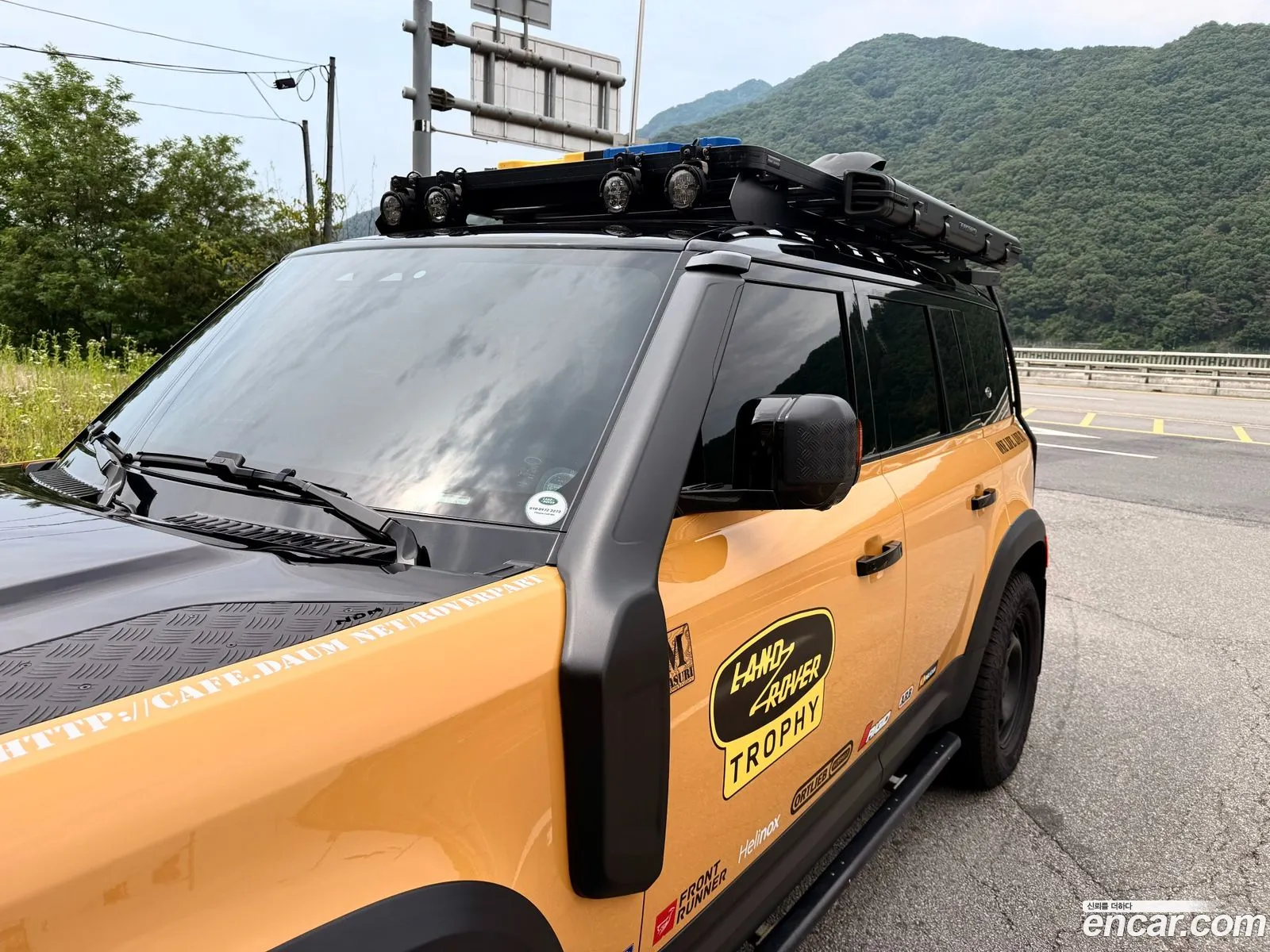Land Rover Defender 2021 — 12