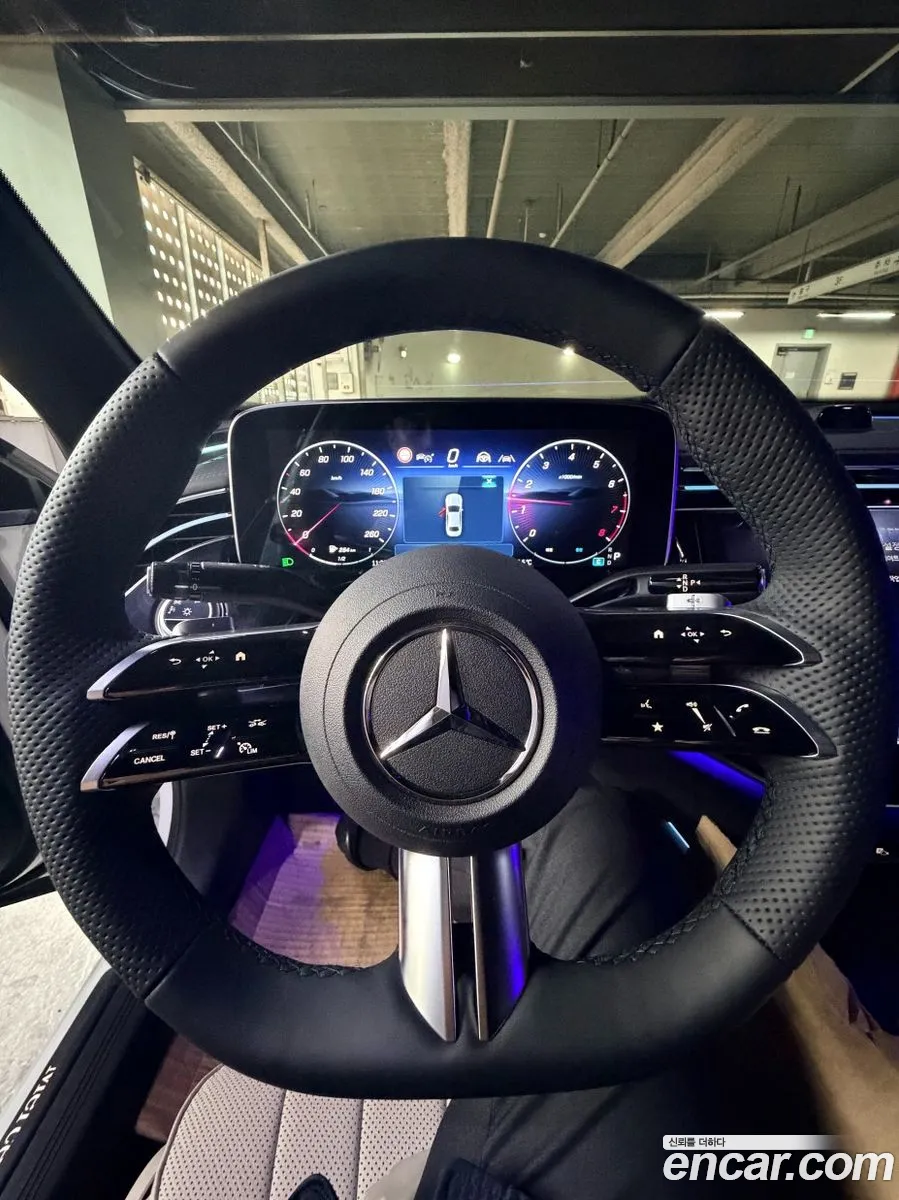 Mercedes-Benz E-Class W214 2026 — 10