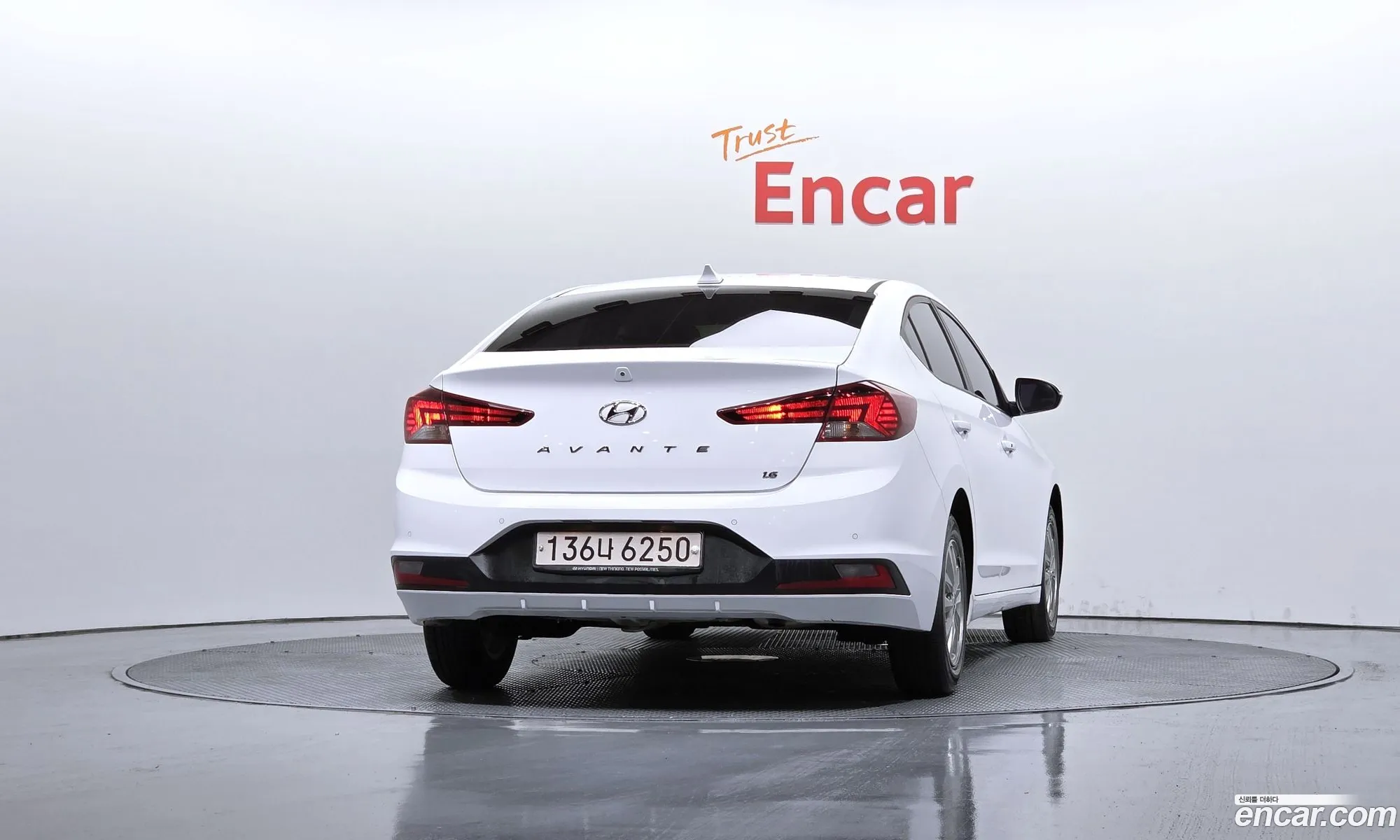 Hyundai Elantra AD 2020 — 3