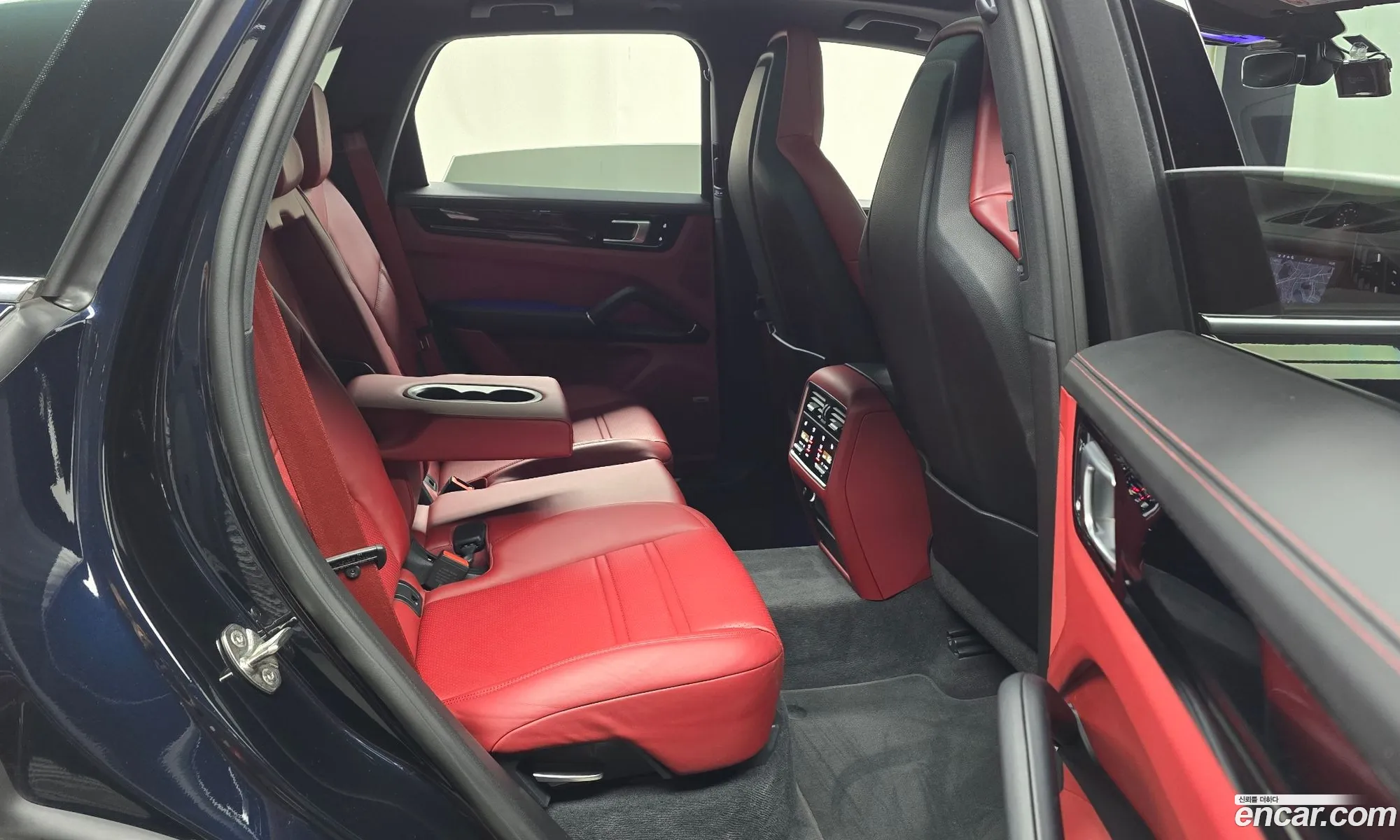 Porsche Cayenne 2020 WP1AA29Y9LDA13671 — 24