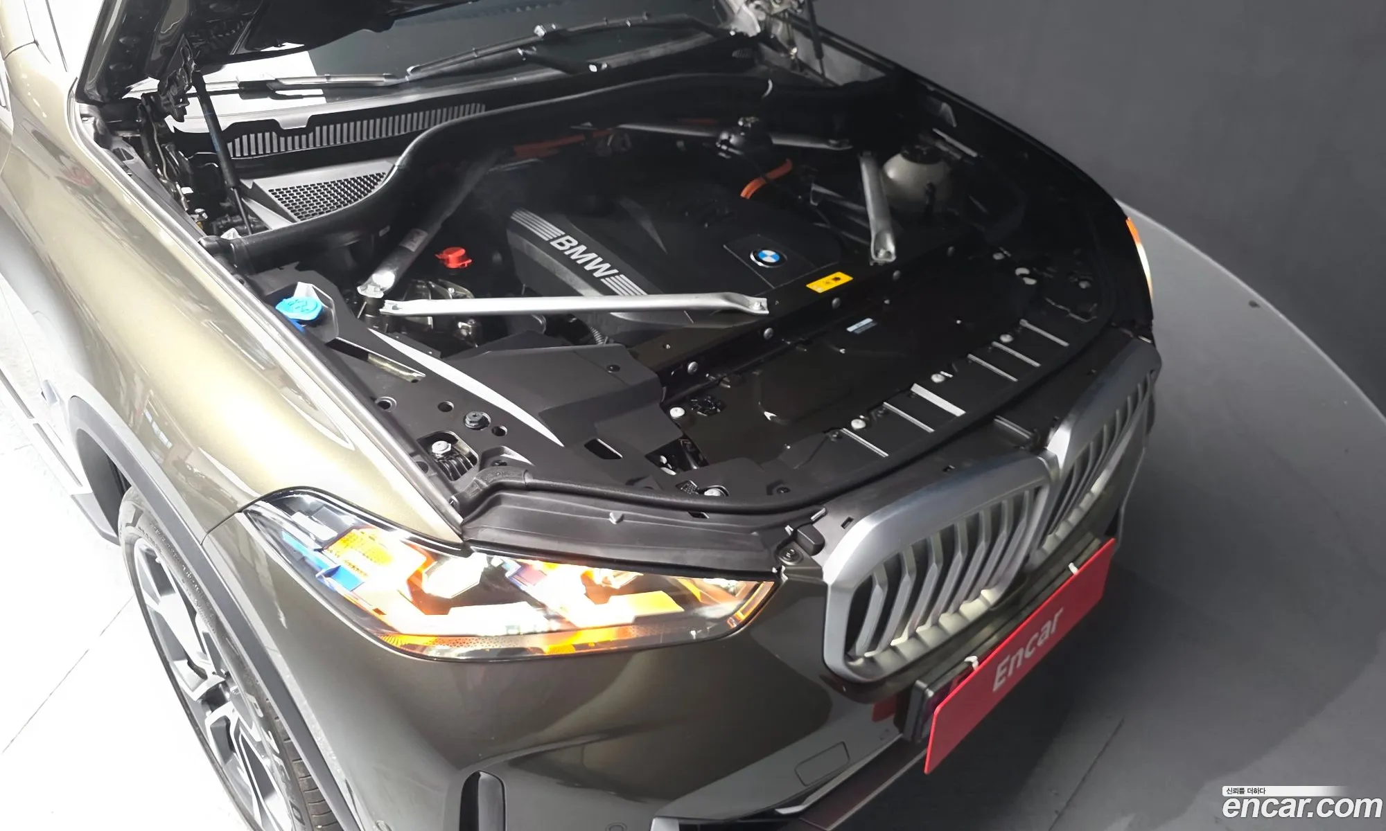 BMW X5 2024 WBA41EU03R9S37187 — 32