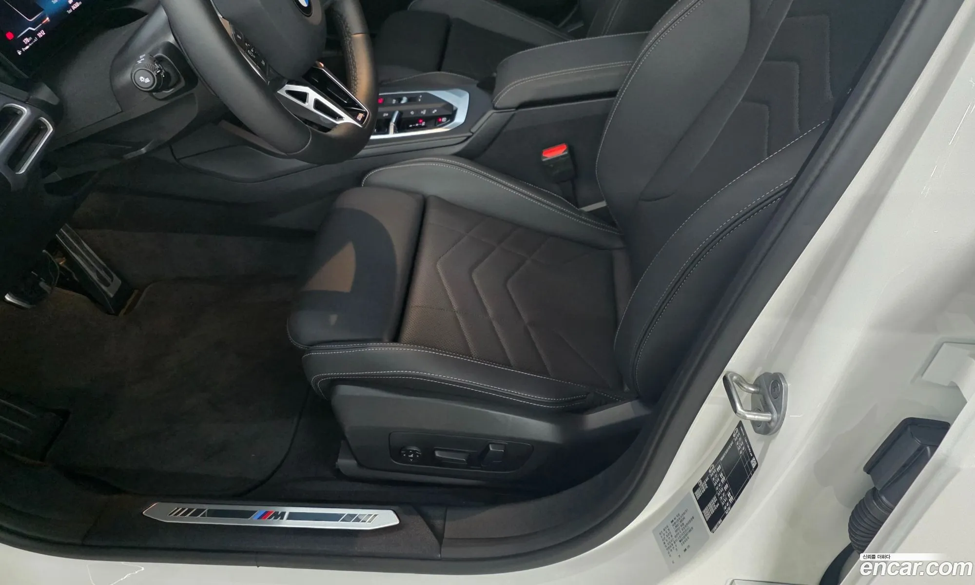 BMW 1 Series 2025 — 18
