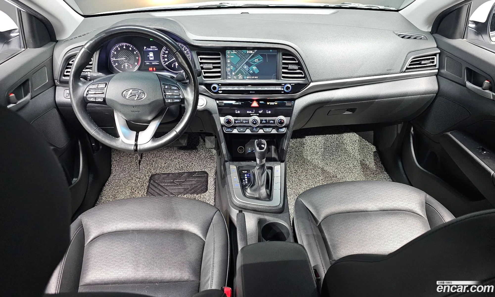Hyundai Elantra AD 2019 — 4