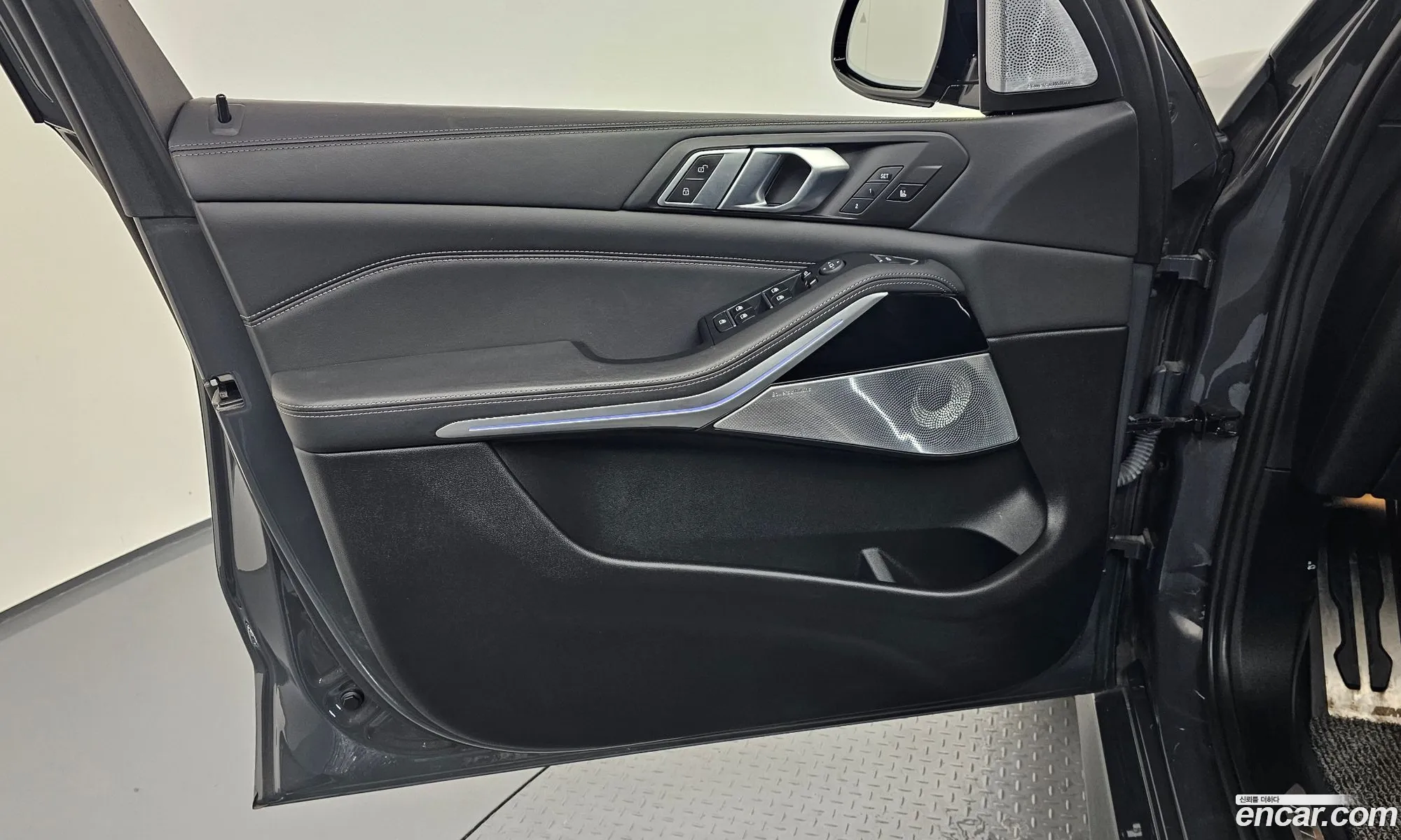BMW X5 2022 WBATH4108N9L81141 — 18
