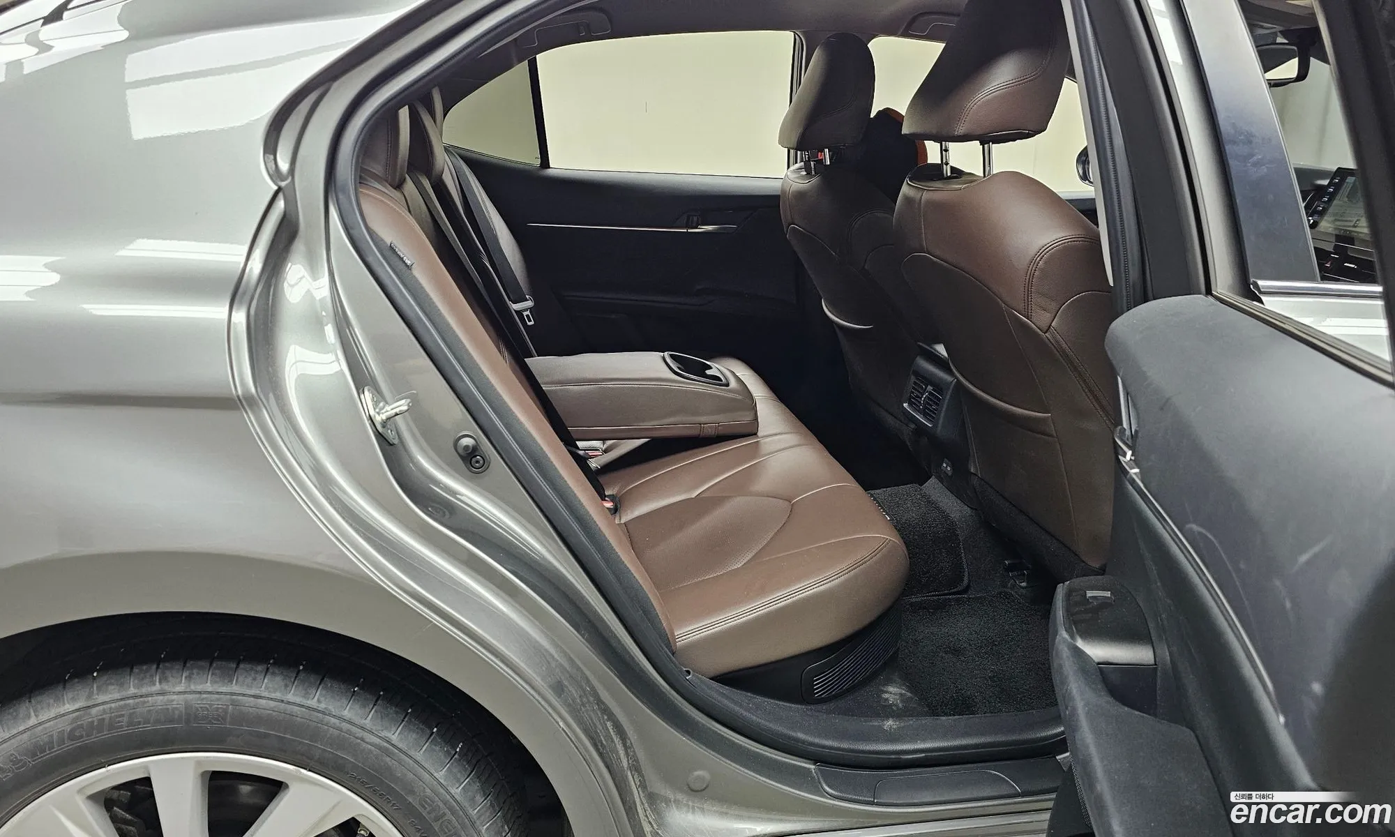Toyota Camry 2023 — 26