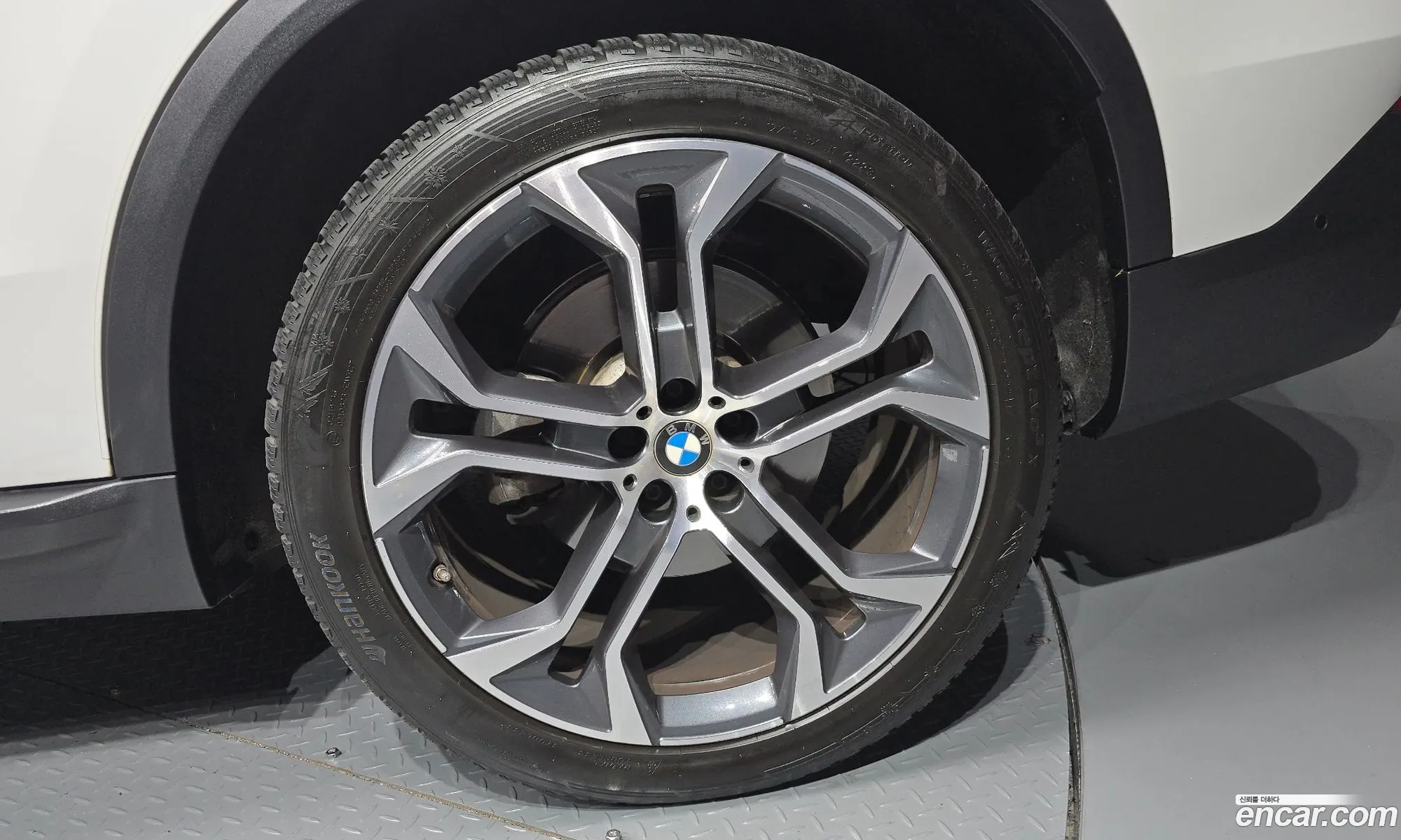 BMW X5 2023 WBA11EV06R9S50548 — 23