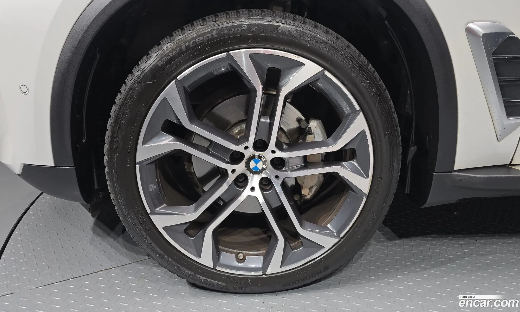 BMW X5 2023 WBA11EV06R9S50548 — 3