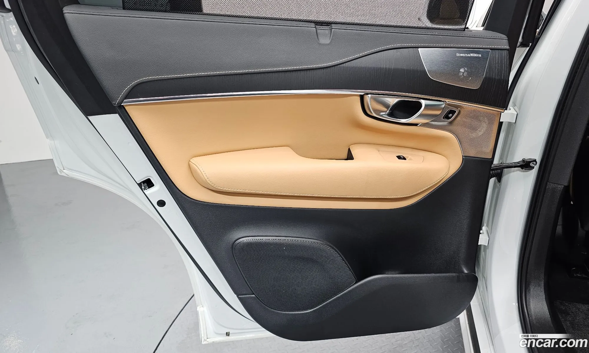 Volvo XC90 2021 — 35