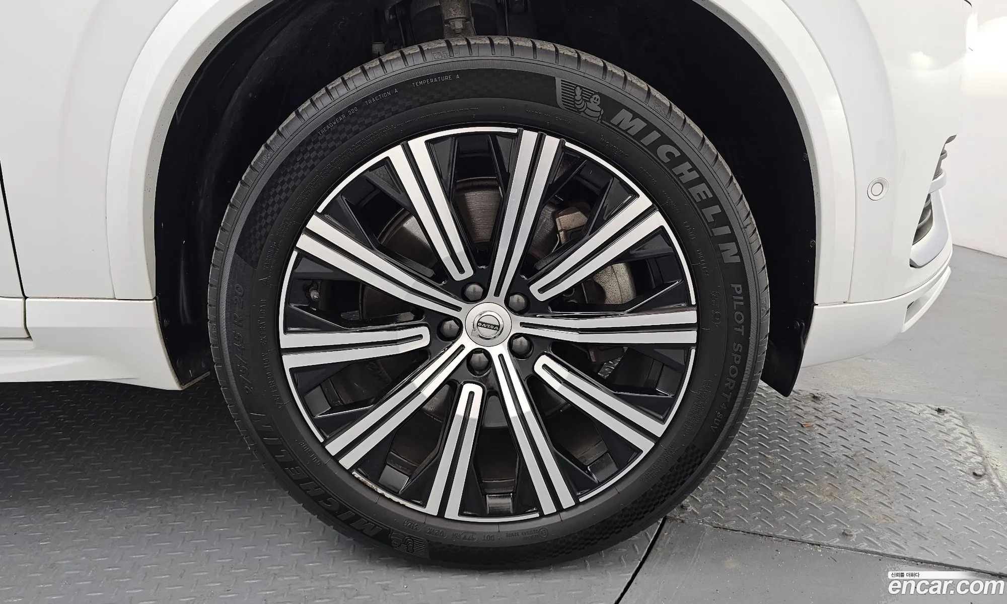 Volvo XC90 2021 — 4