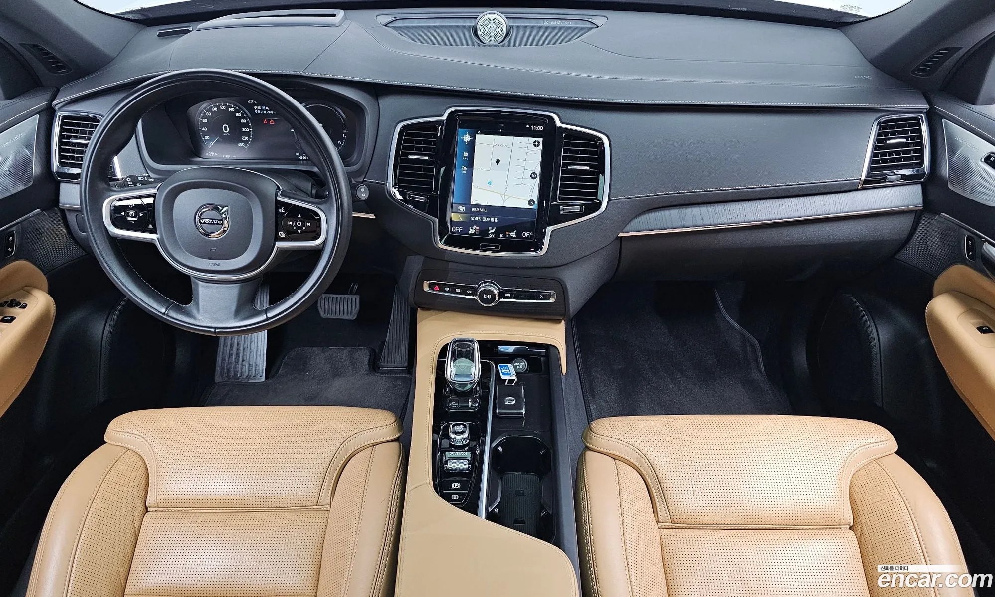 Volvo XC90 2021 — 28
