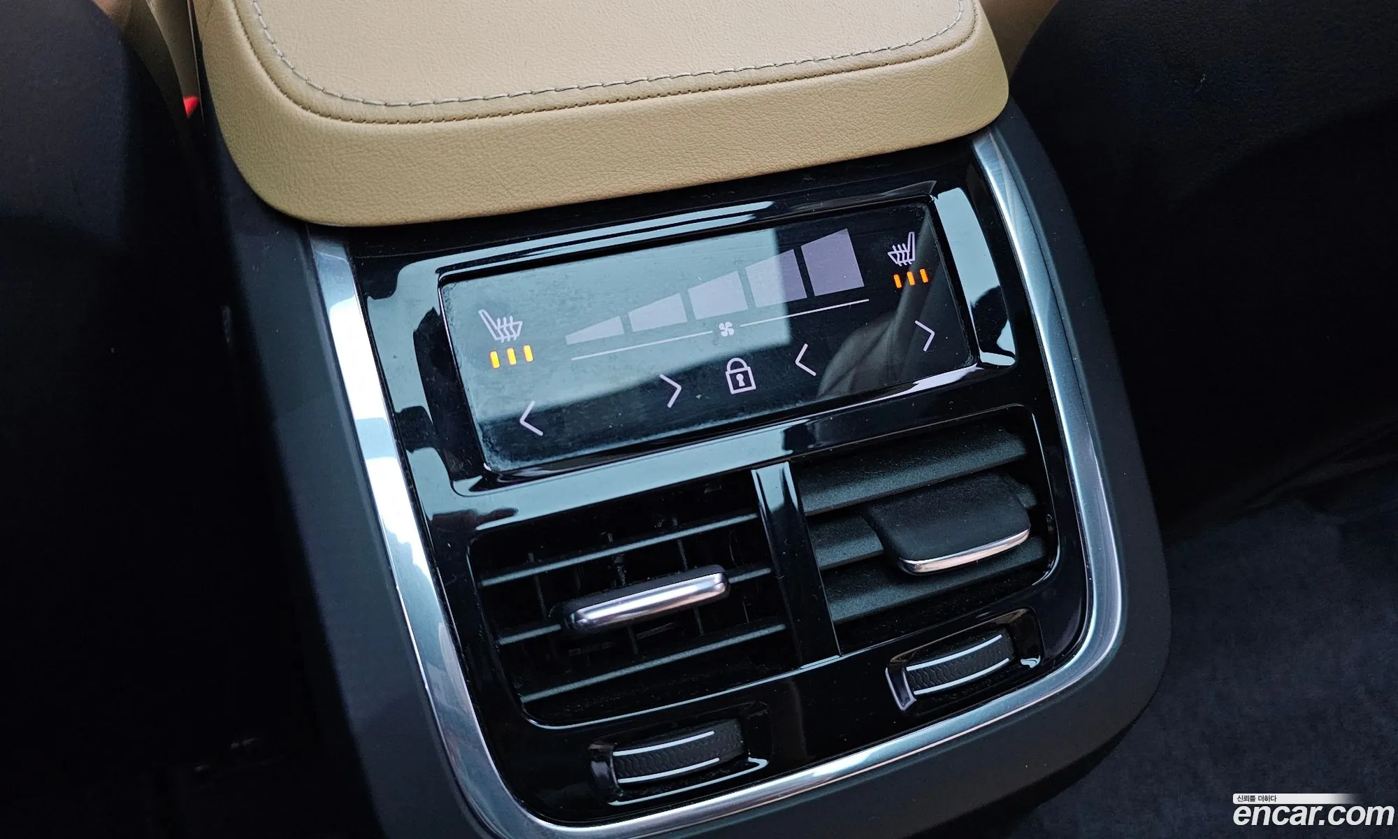 Volvo XC90 2021 — 9