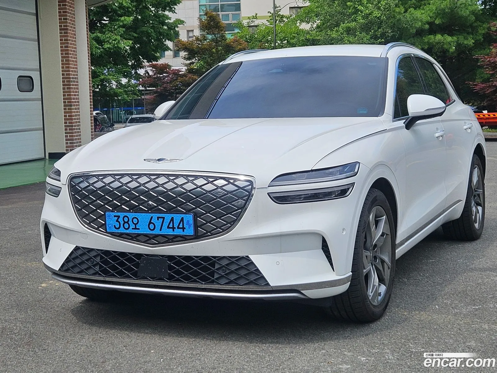 Genesis Electrified GV70 2022 — 3