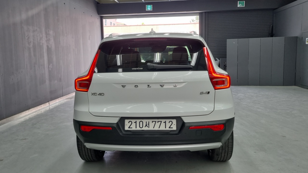Volvo XC40 2021 — 13