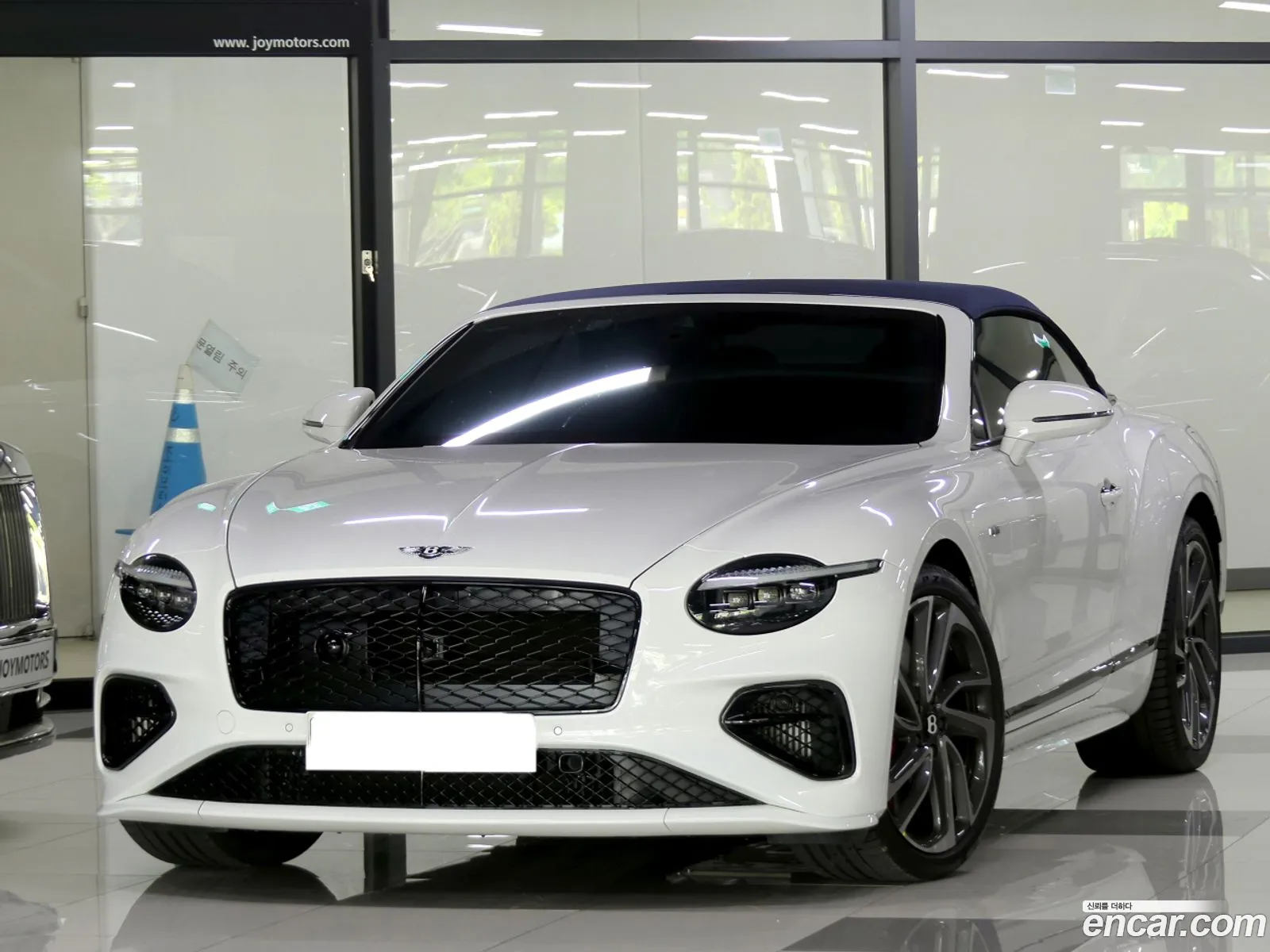 Bentley Continental GT 2025 — 12