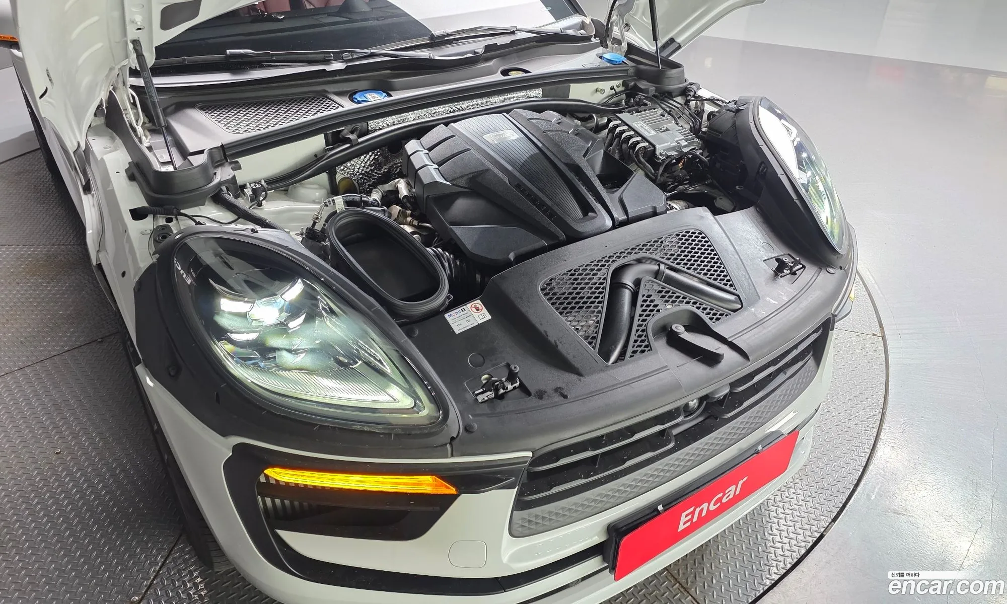 Porsche Macan 2023 WP1AG295XPLB51283 — 26