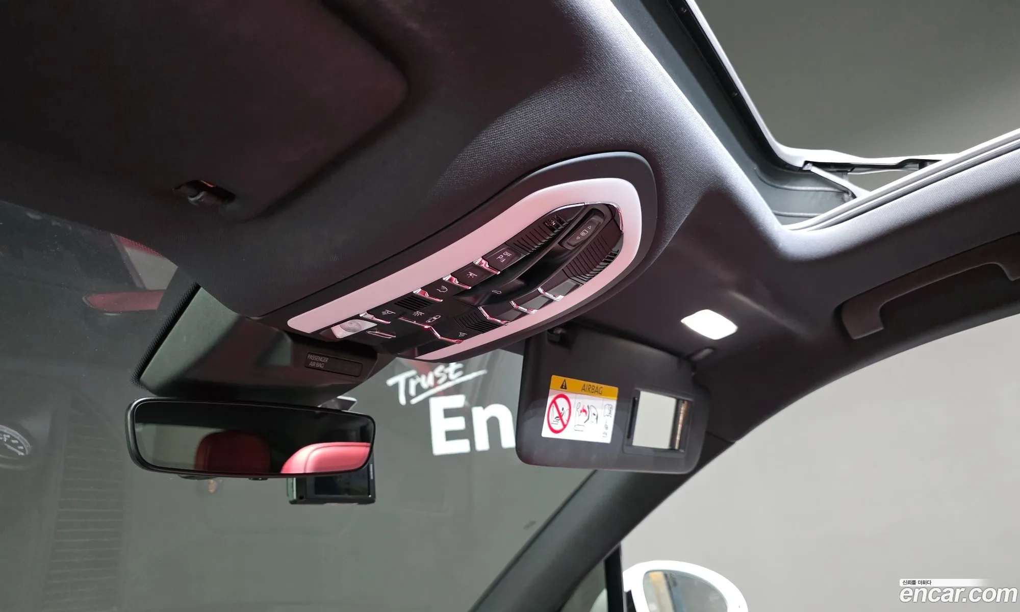 Porsche Macan 2023 WP1AG295XPLB51283 — 32