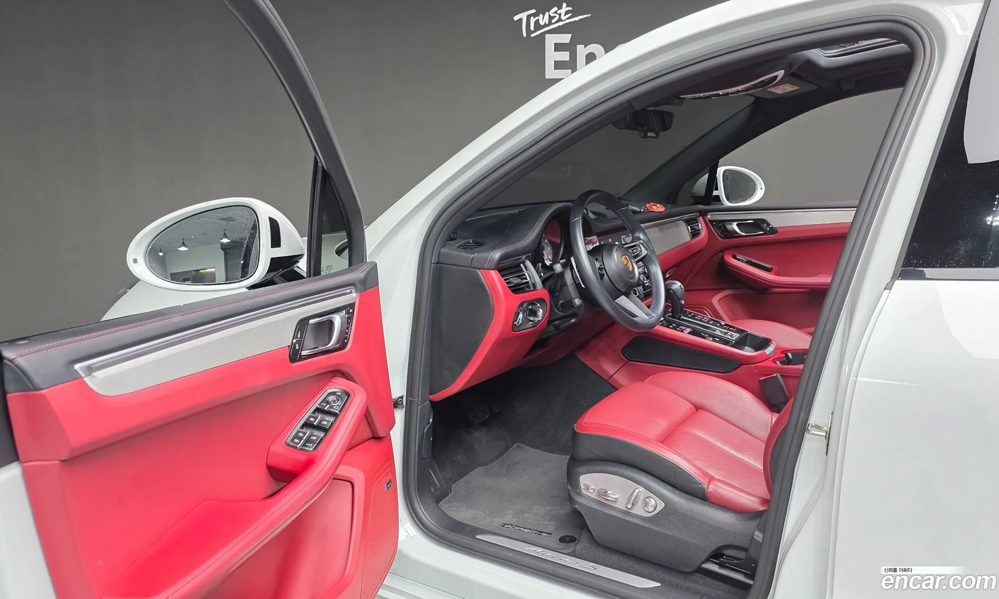 Porsche Macan 2023 WP1AG295XPLB51283 — 24