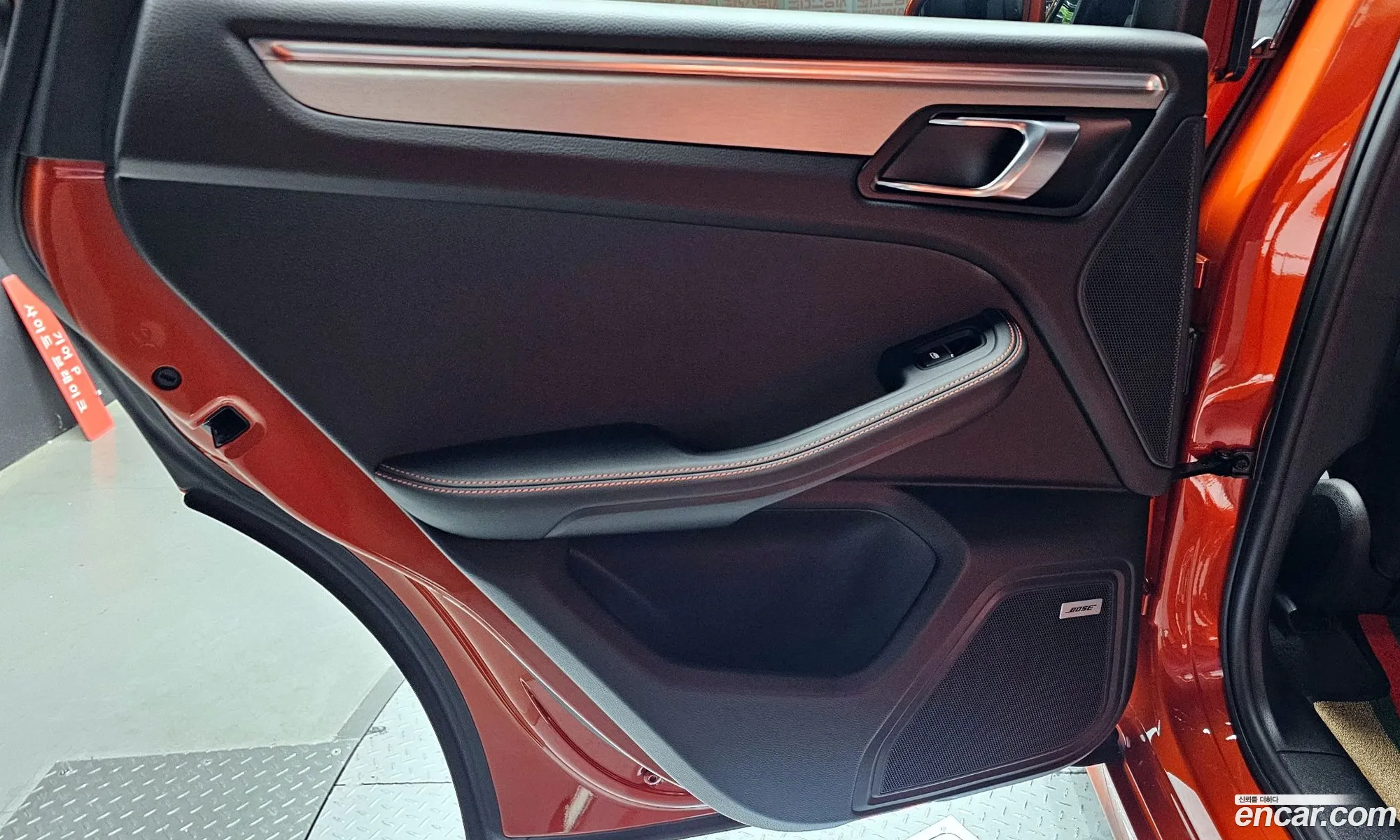 Porsche Macan 2022 WP1AG2957NLB35037 — 24