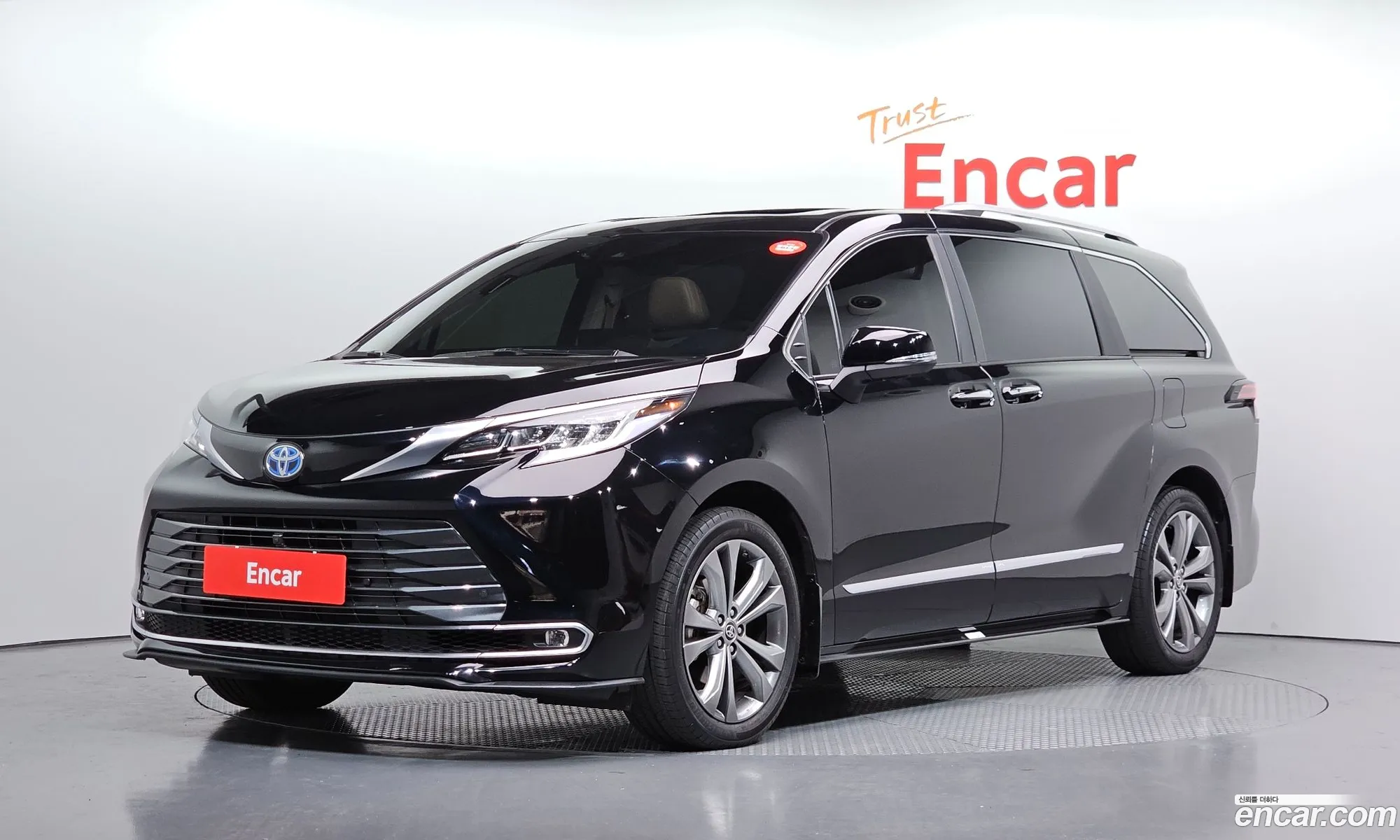 Toyota Sienna 2024 — 28