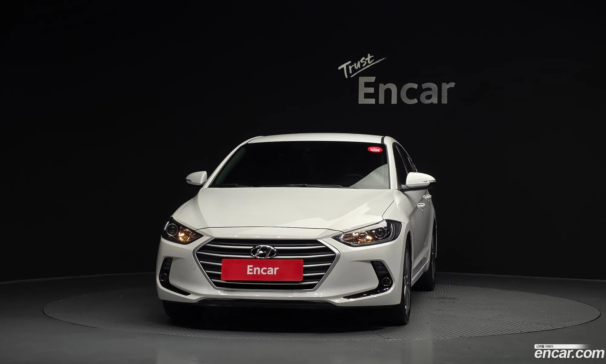 Hyundai Elantra AD 2017 — 4