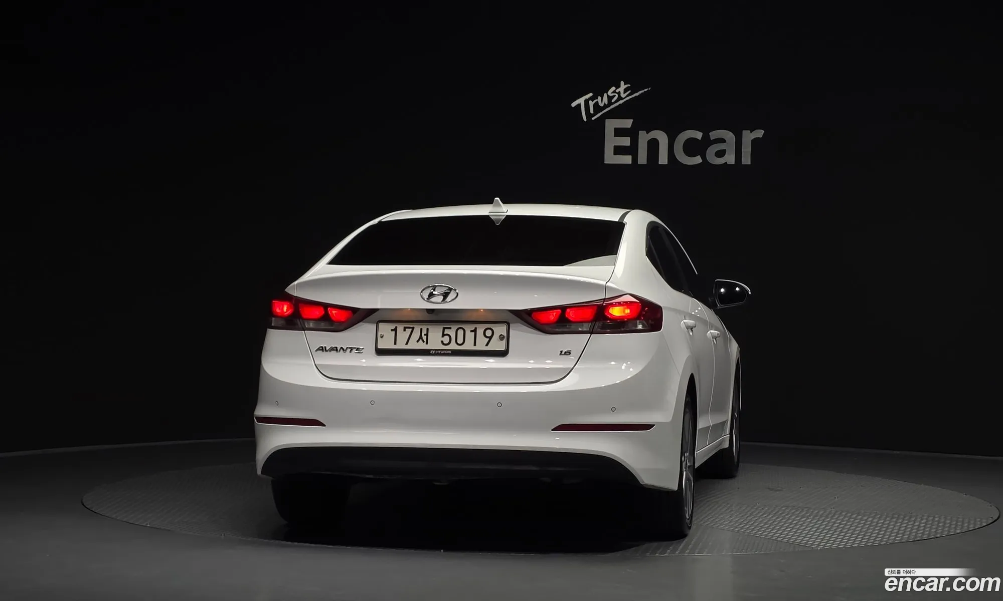 Hyundai Elantra AD 2017 — 2