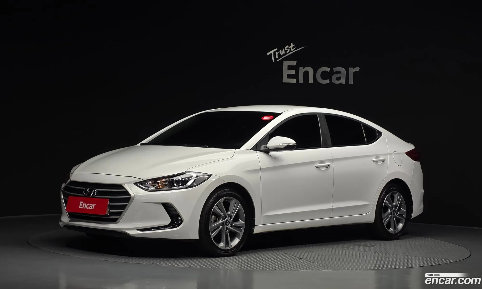 Hyundai Elantra AD 2017 — 3