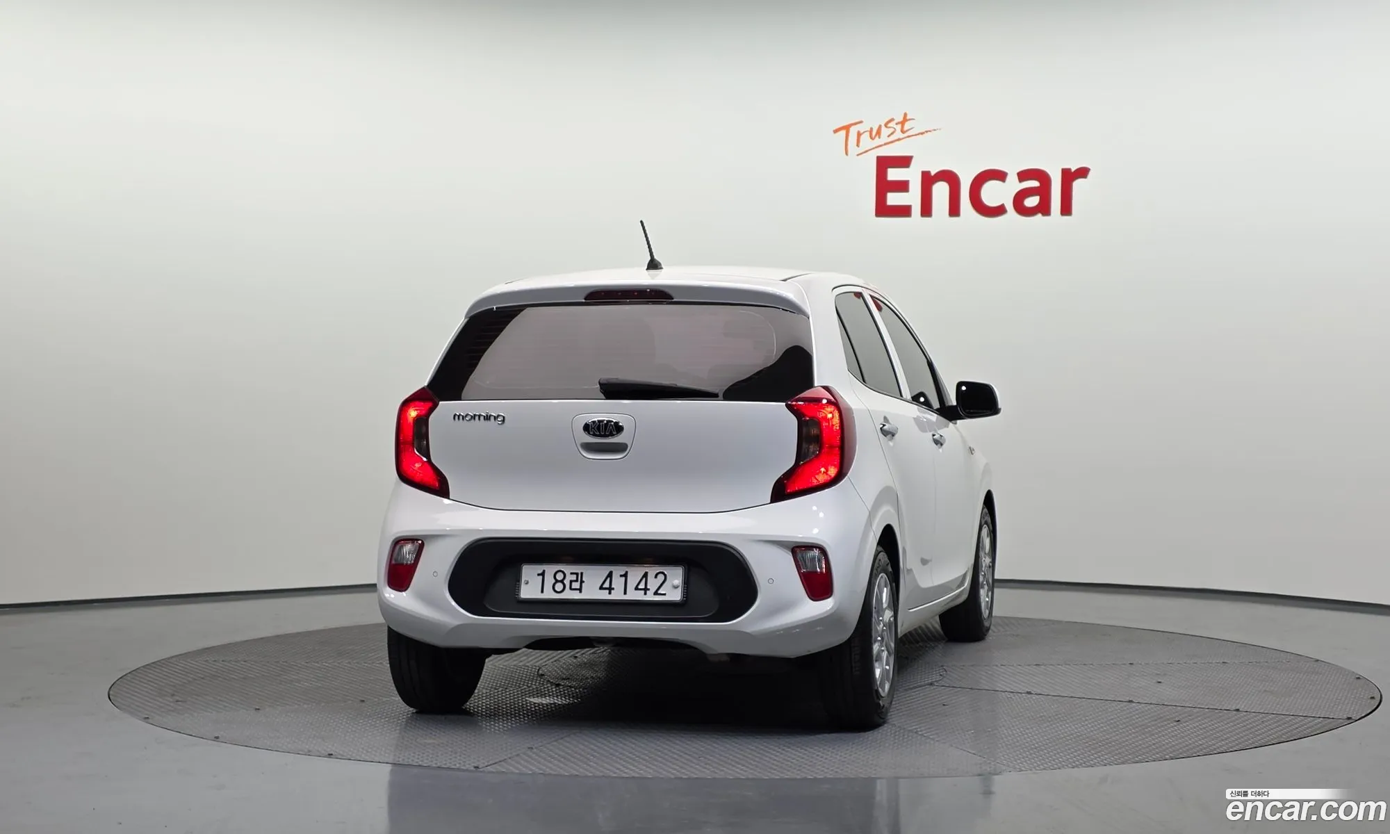Kia Morning 2019 KNAB3511BLT536976 — 2