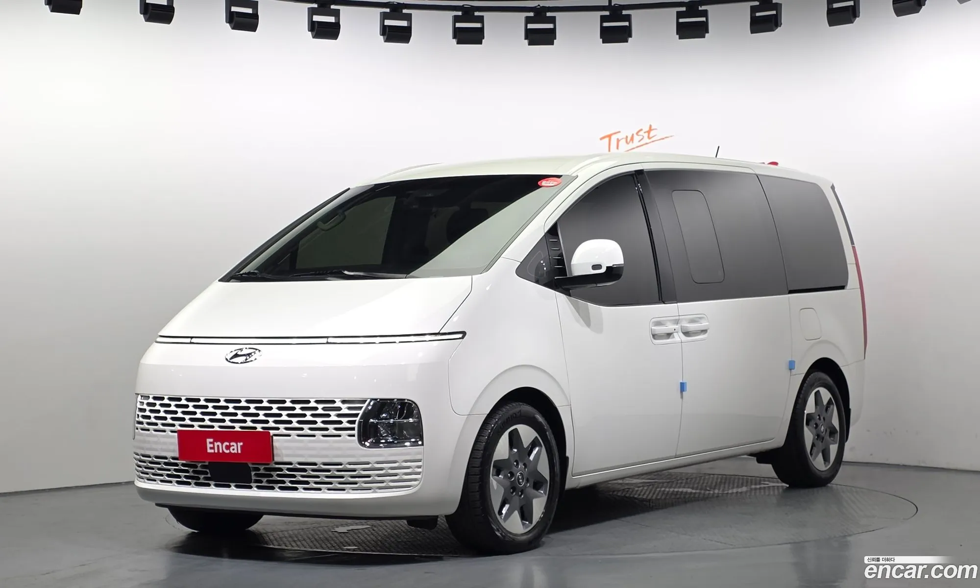 Hyundai Staria 2021 KMHYA813BNU026774 — 2