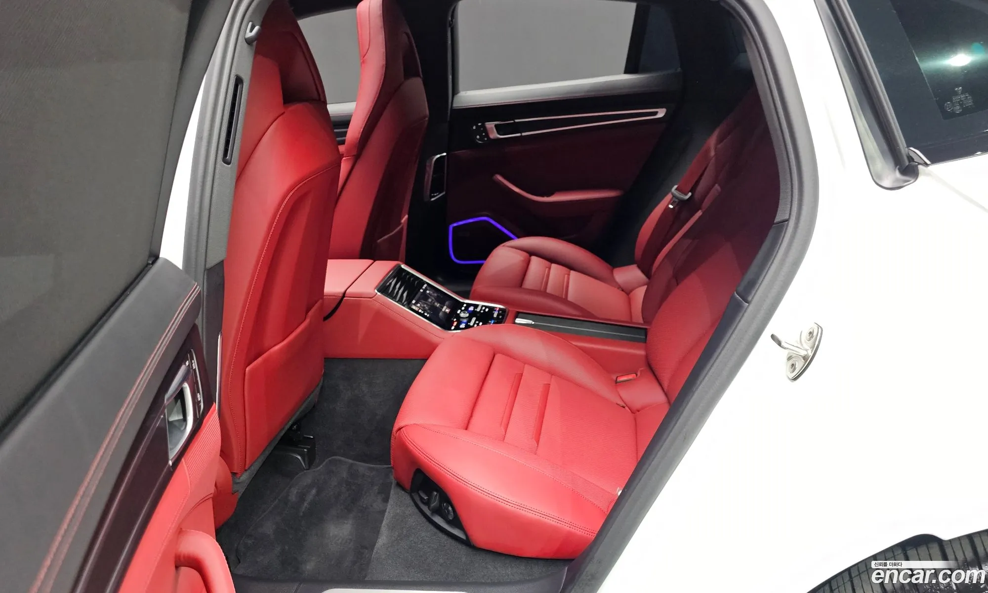 Porsche Panamera 2023 — 4