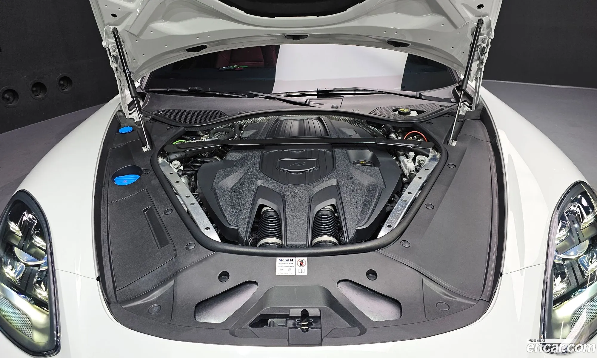 Porsche Panamera 2023 — 32