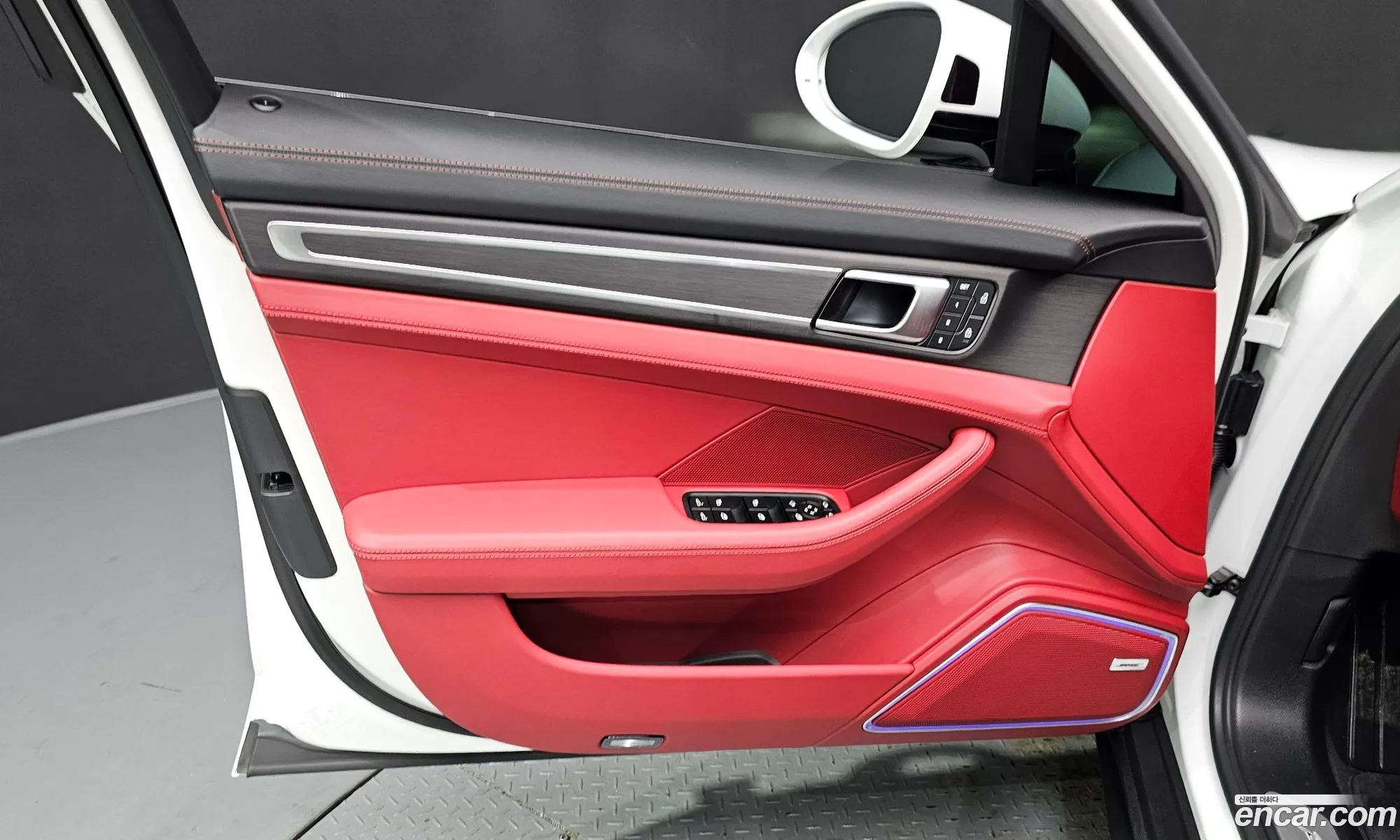 Porsche Panamera 2023 — 24