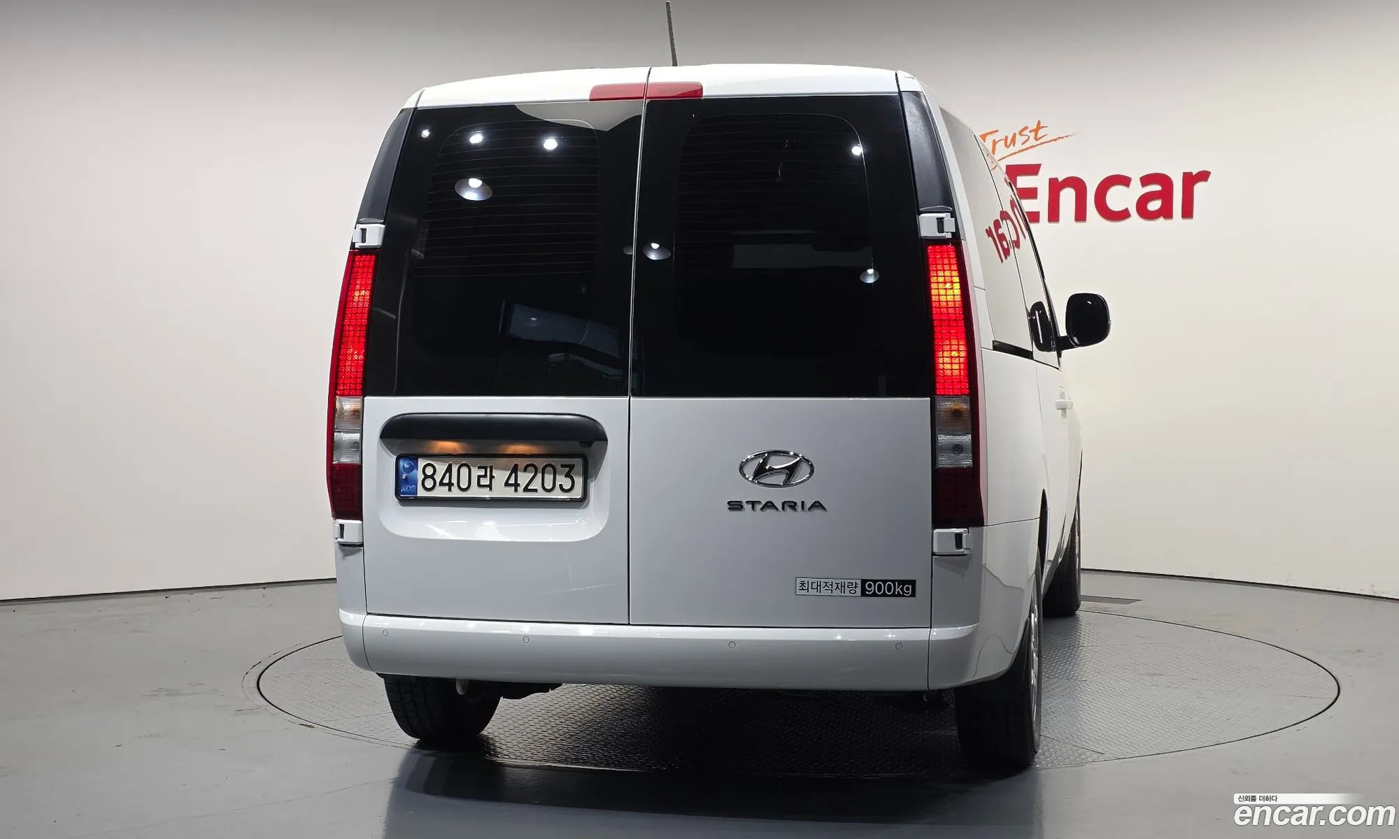 Hyundai Staria 2024 KMFYDX71BRU179060 — 4