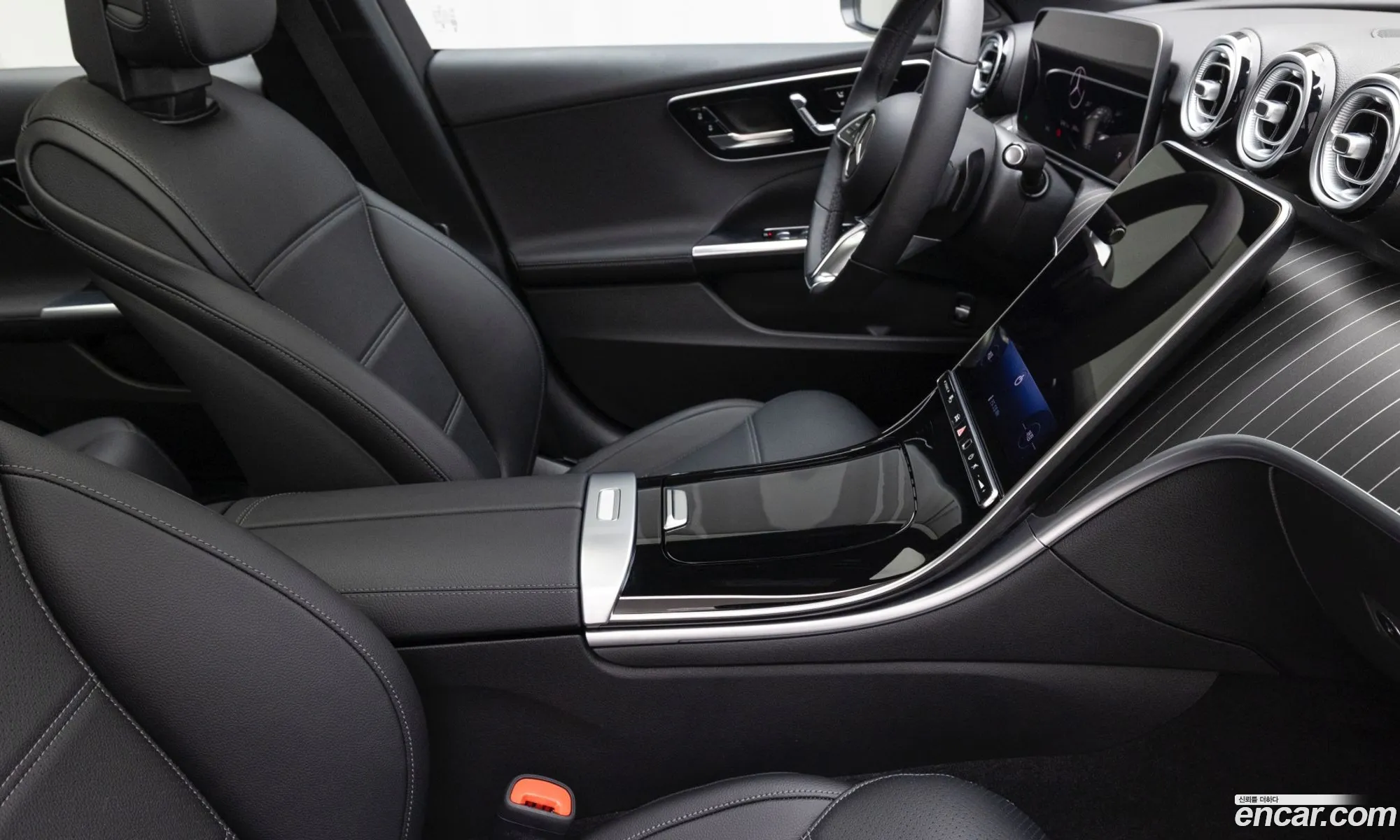 Mercedes-Benz C-Class W206 2025 — 5