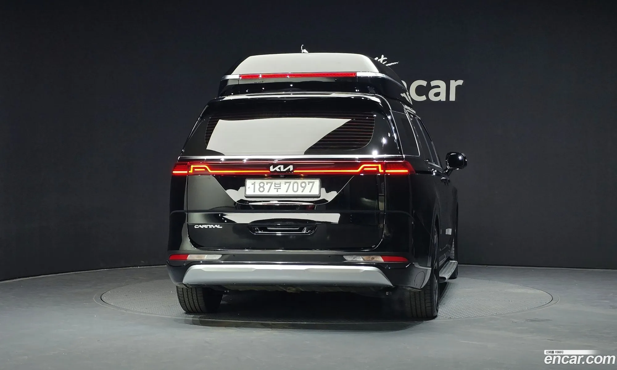 Kia Carnival 2023 — 4