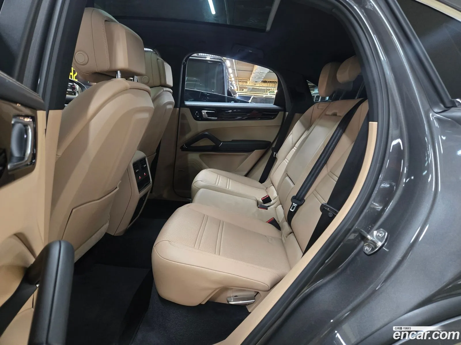 Porsche Cayenne 2020 — 17