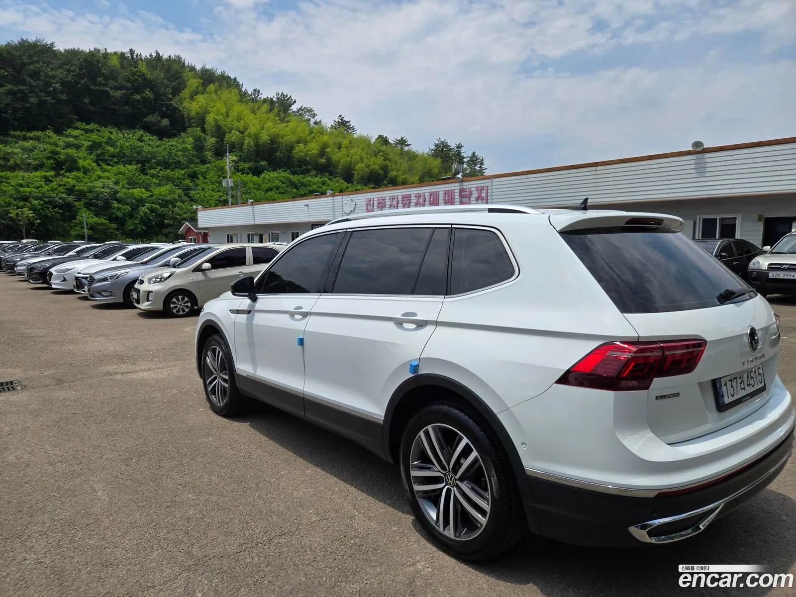 Volkswagen Tiguan Allspace 2023 — 10