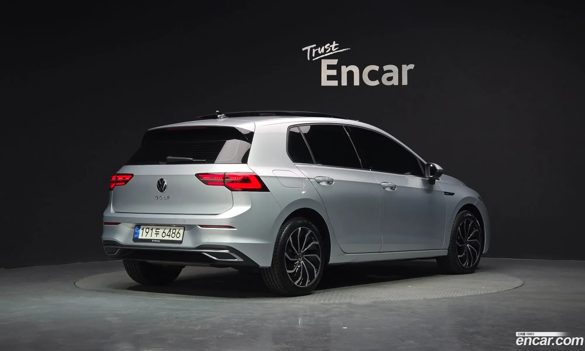 Volkswagen Golf 8th Gen 2022 — 3