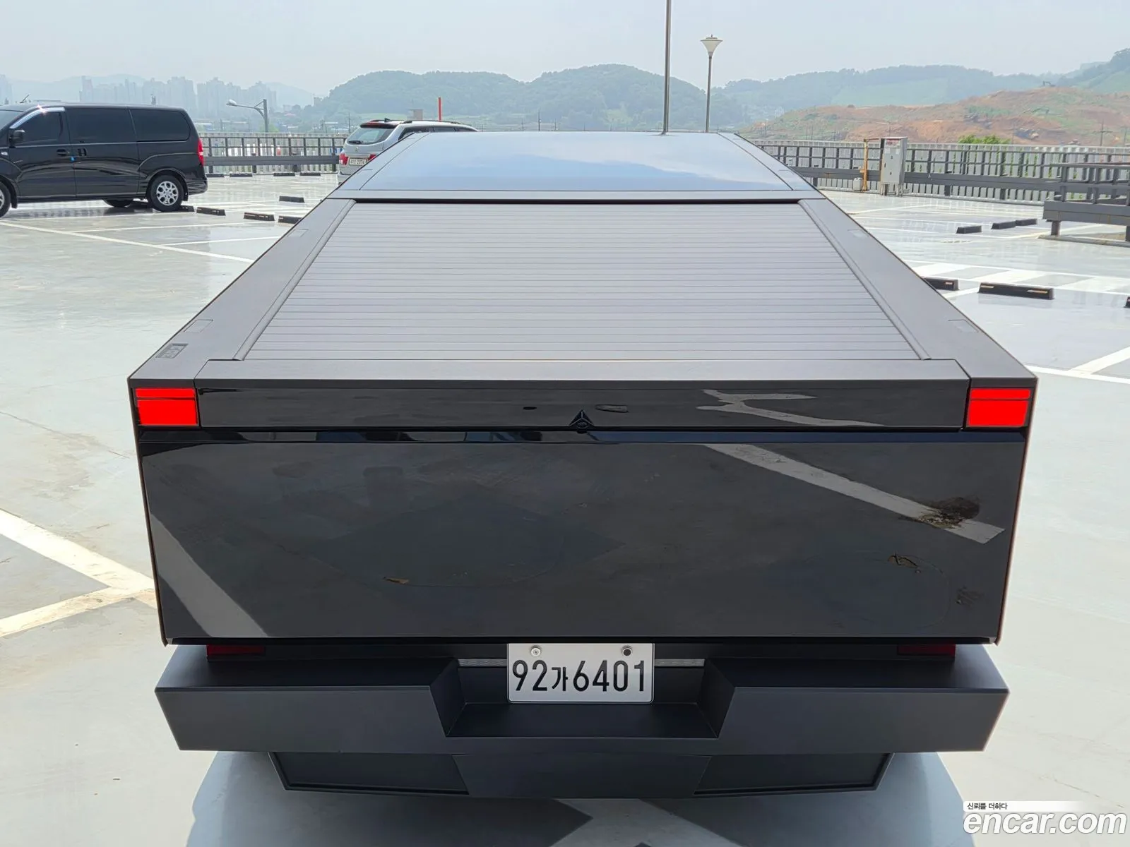 Tesla Cybertruck