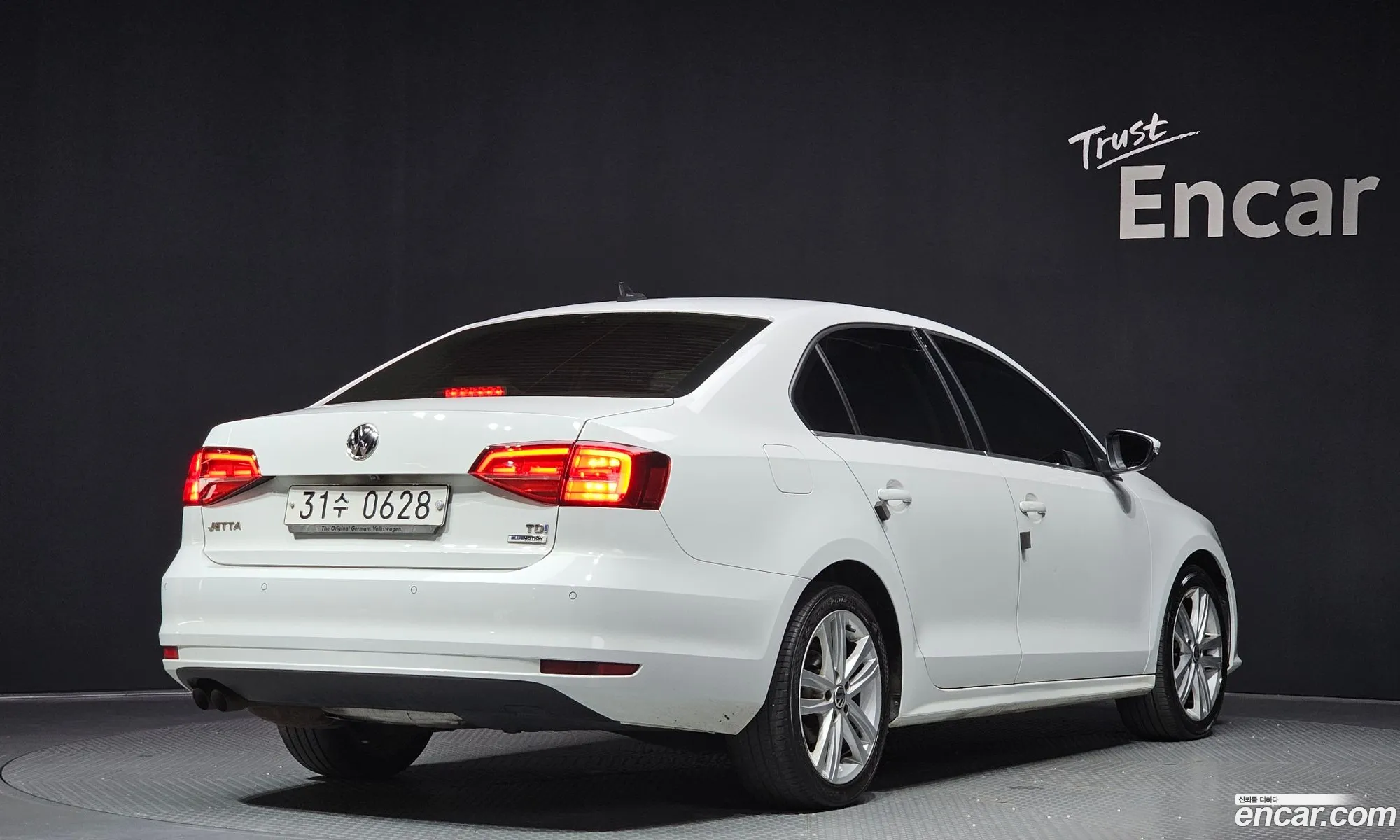 Volkswagen Jetta 2015 — 20
