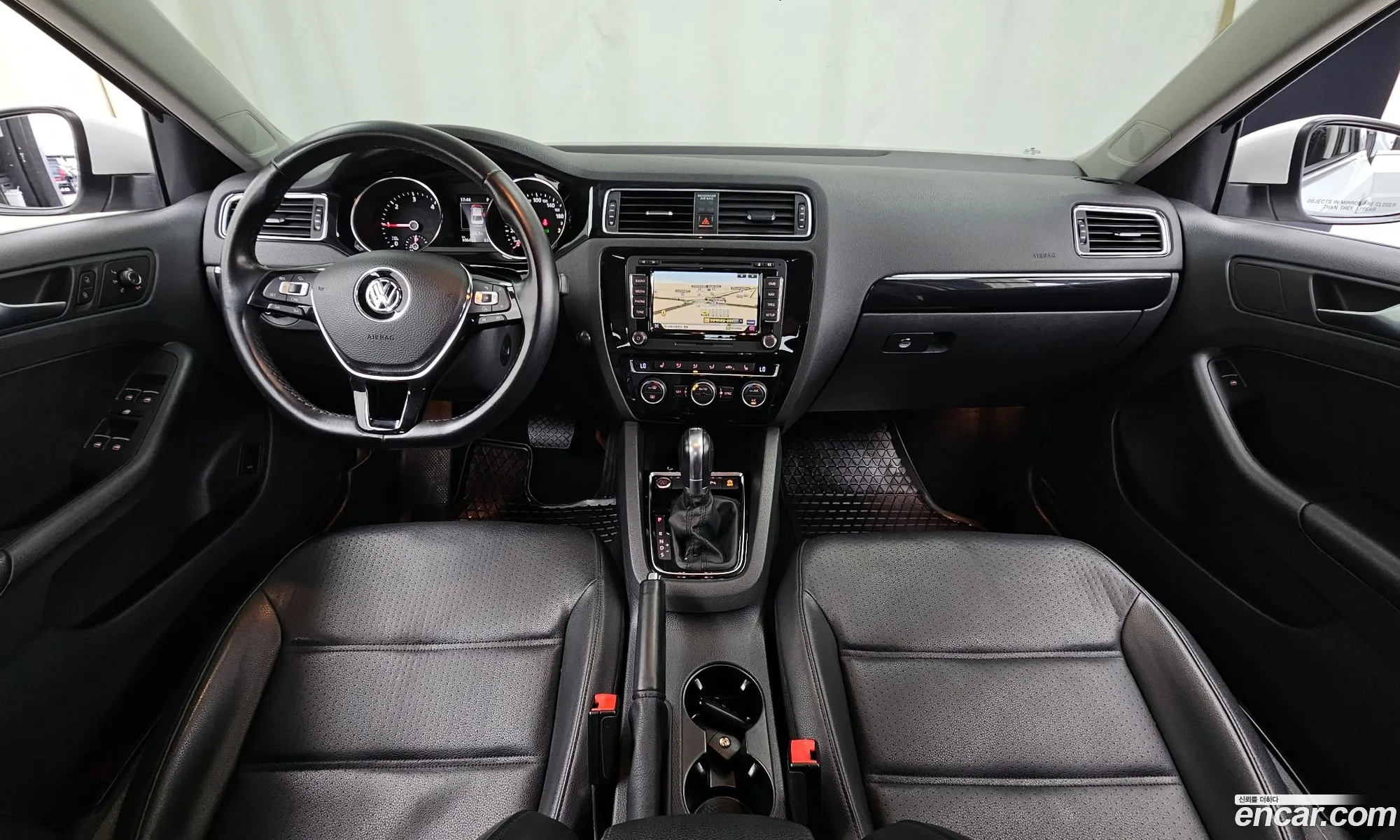 Volkswagen Jetta 2015 — 18