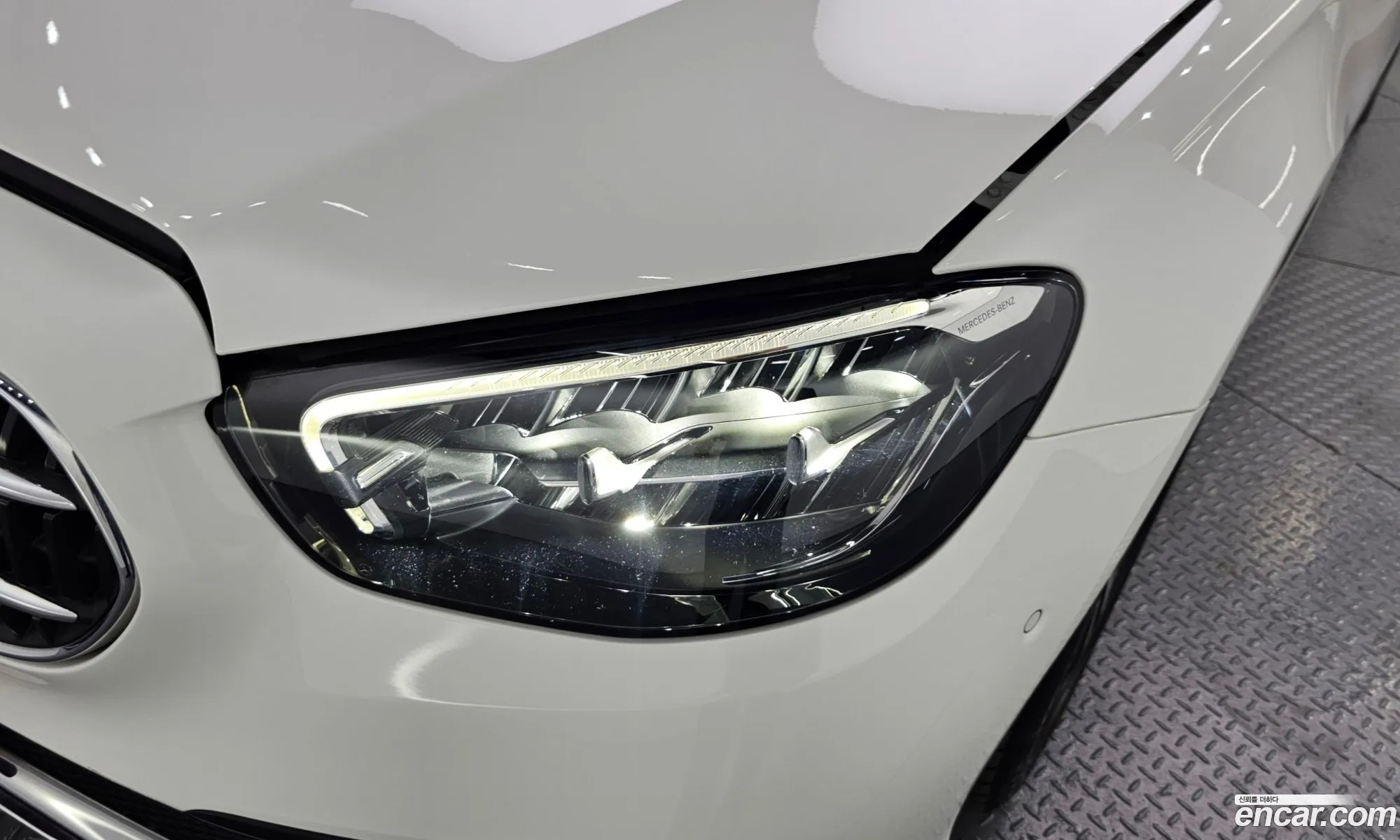 Mercedes-Benz E-Class W213 2021 — 24