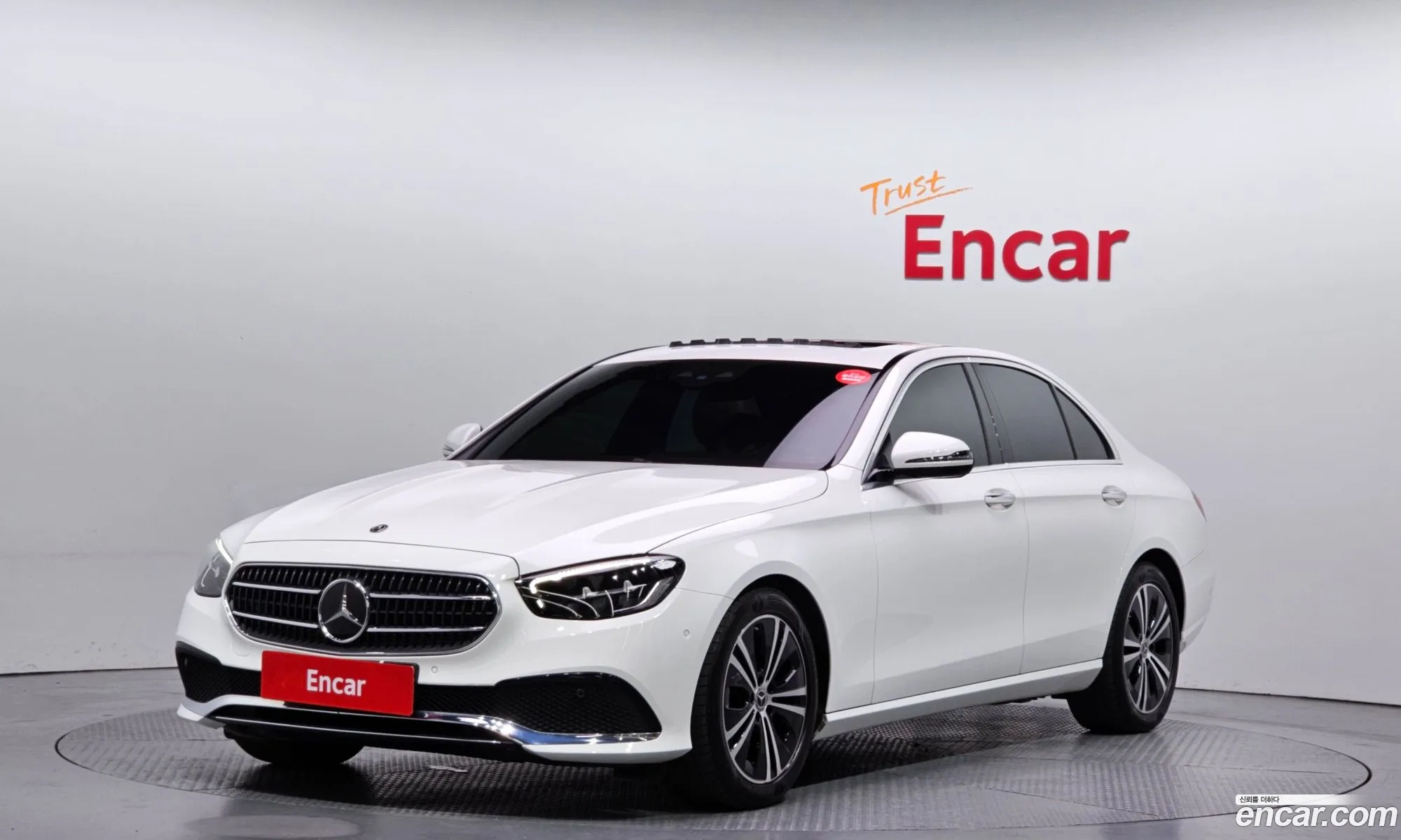 Mercedes-Benz E-Class W213 2021 — 25