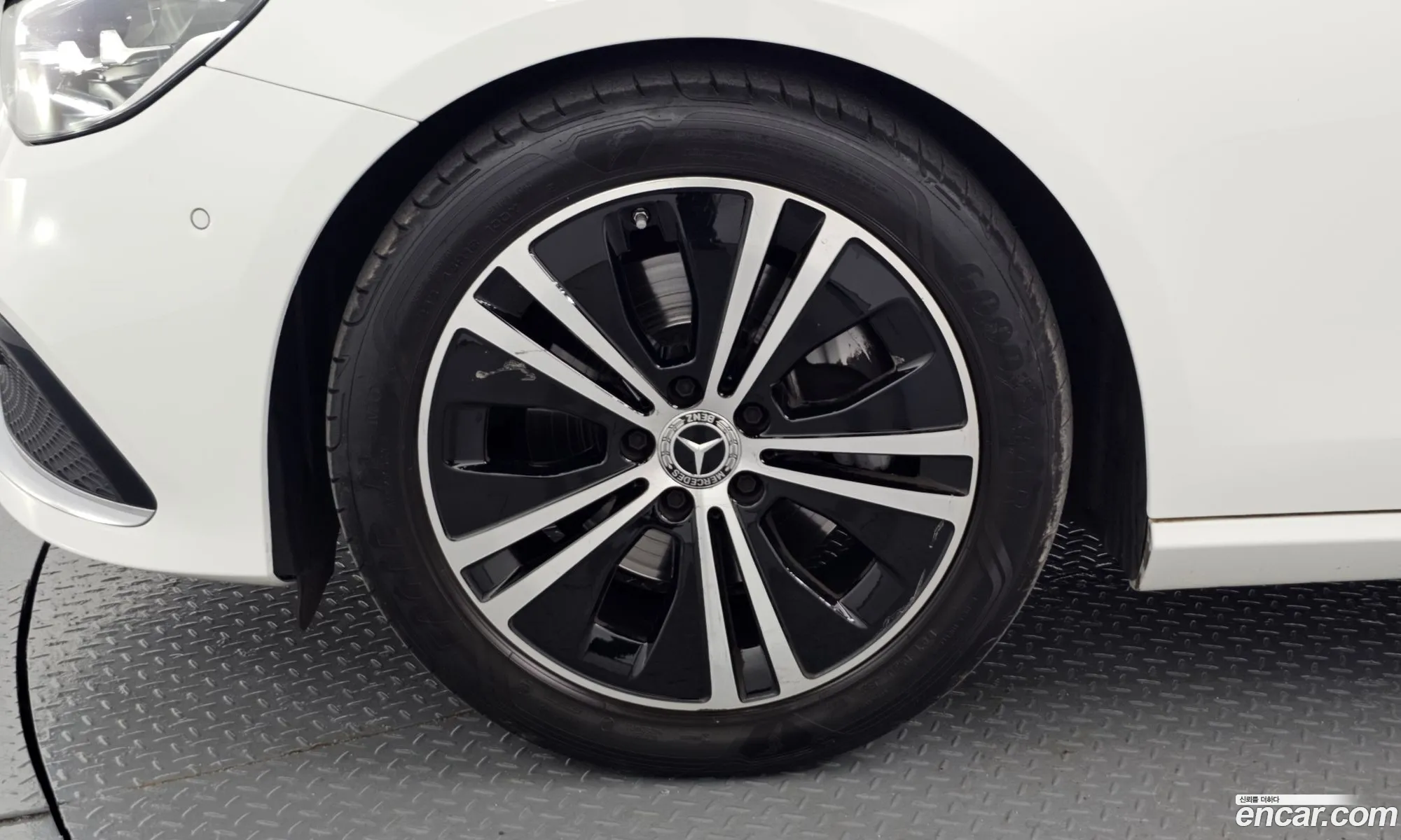 Mercedes-Benz E-Class W213 2021 — 15