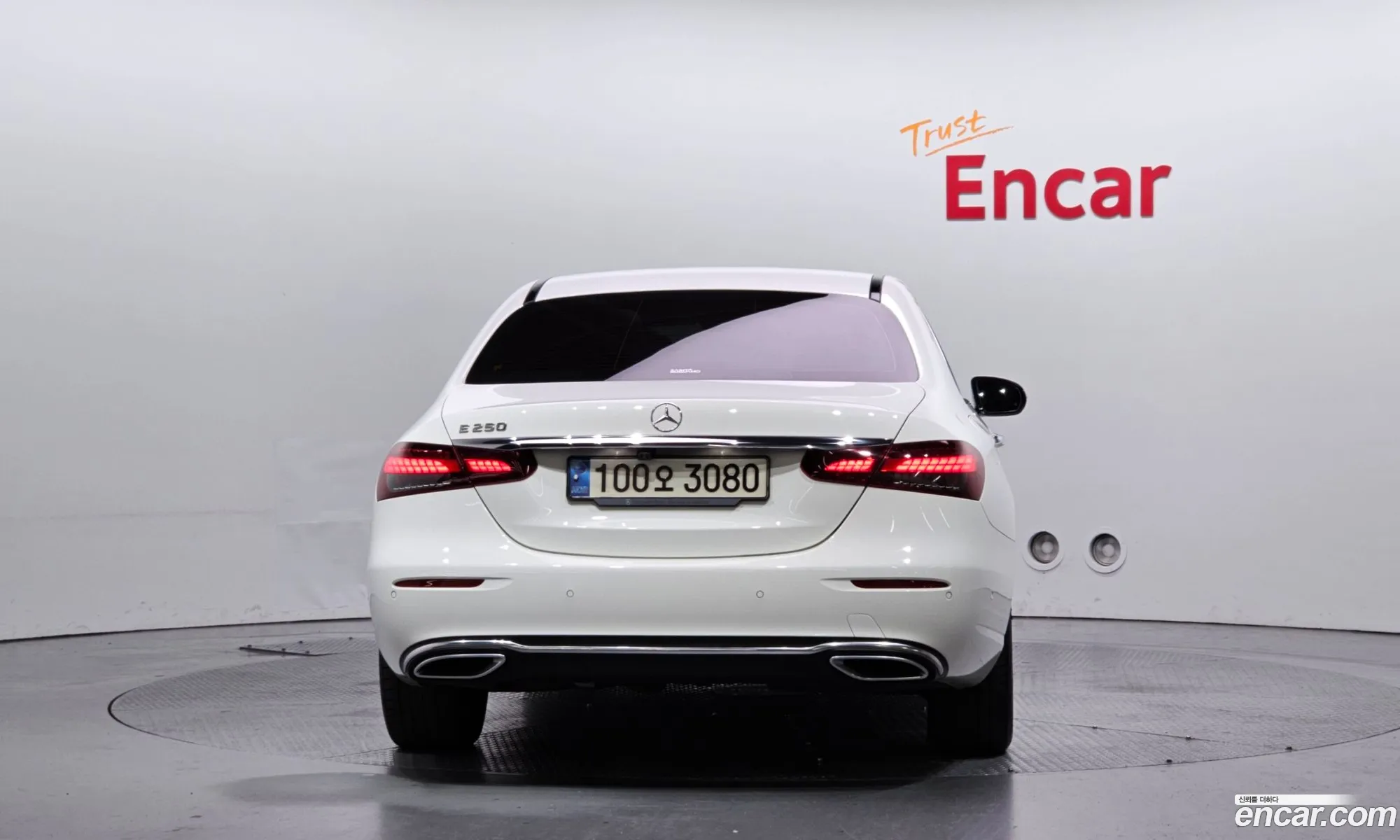 Mercedes-Benz E-Class W213 2021 — 18