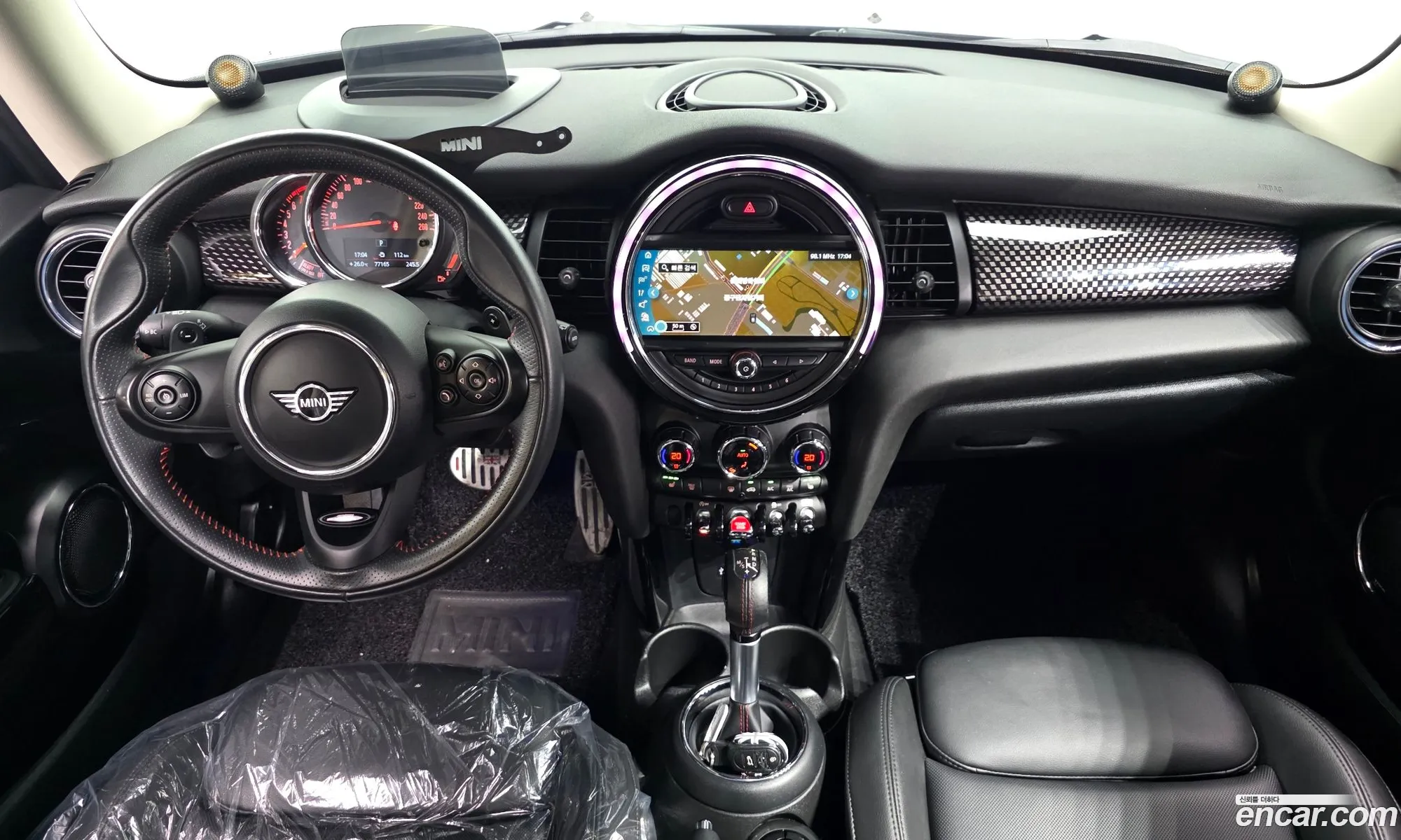 Mini Cooper S 2019 WMWXP7107KT878900 — 17
