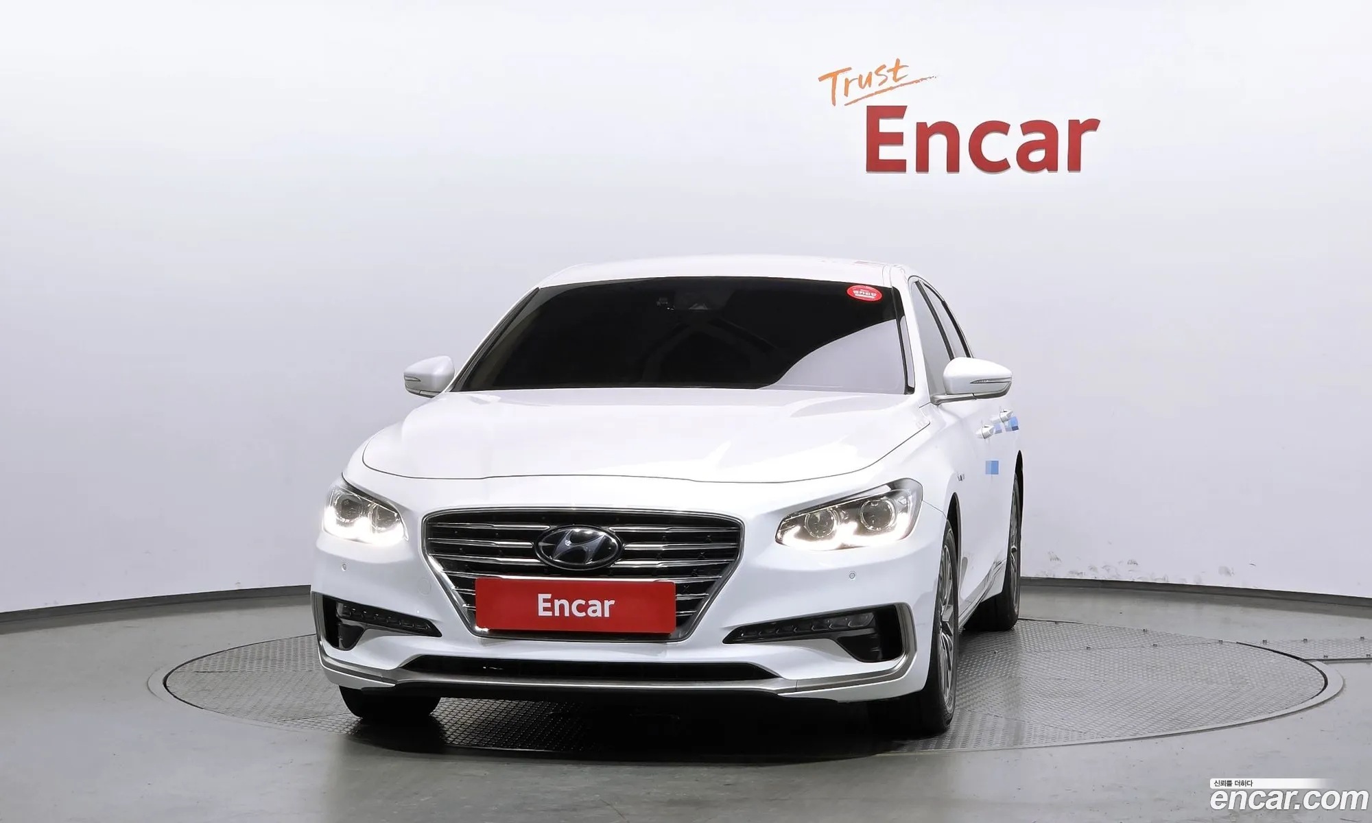 Hyundai Grandeur IG Hybrid 2019 — 3